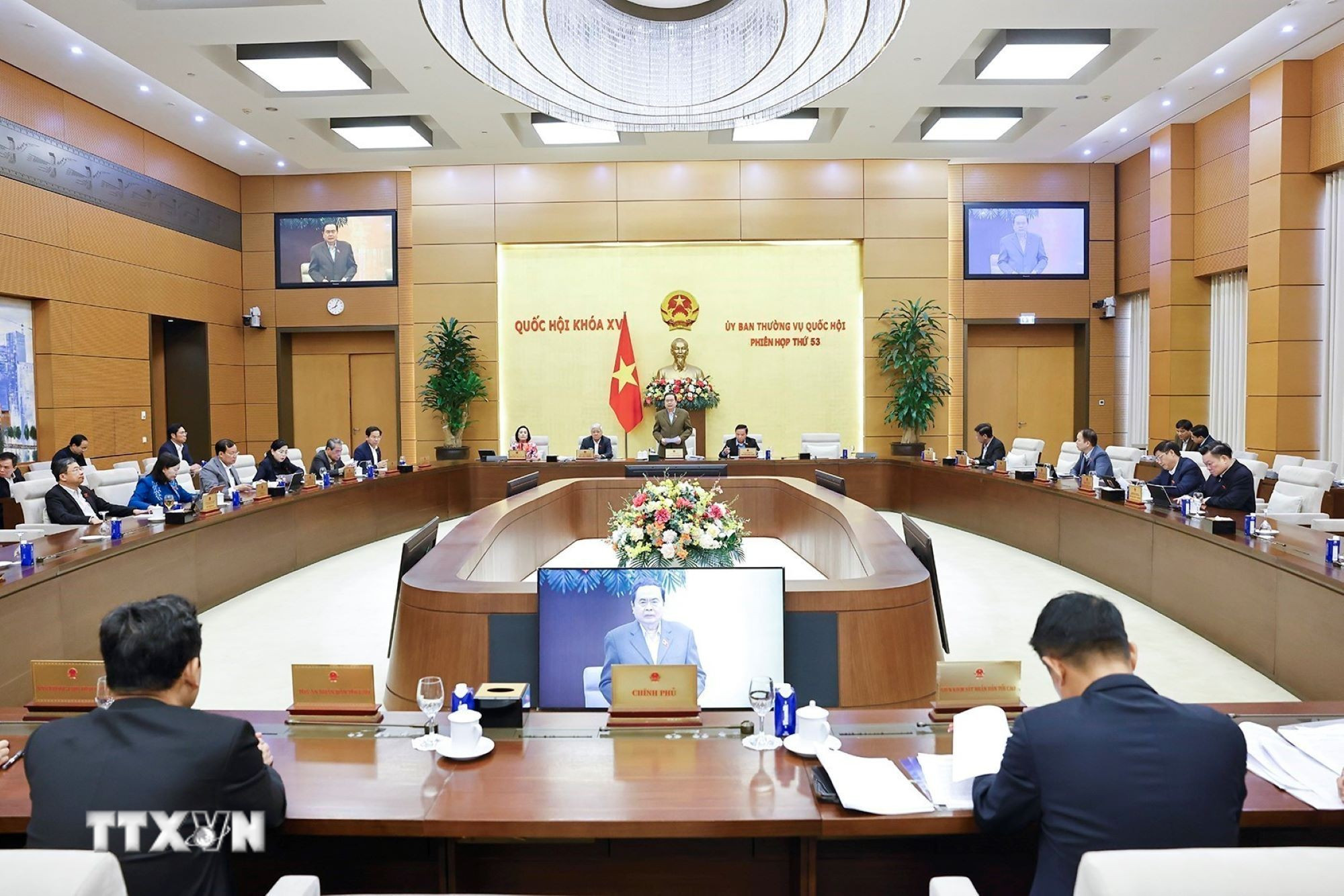 Phiên họp thứ 53 của Uỷ ban Thường vụ Quốc hội. ttxvn-quoc-hoi-doi-ngoai-1701-6.jpg