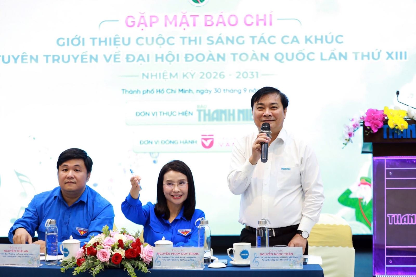 thi-ca-khuc-doan.jpeg