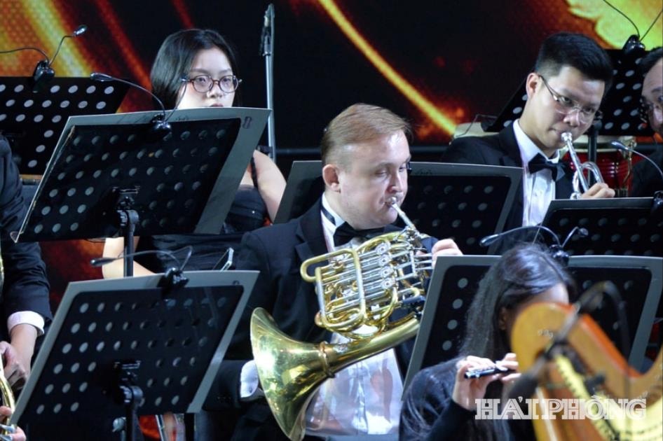 ban-giao-huong-mua-xuan42-7ec6780ee0376c3392b3a0e5ff41c466(1).jpg