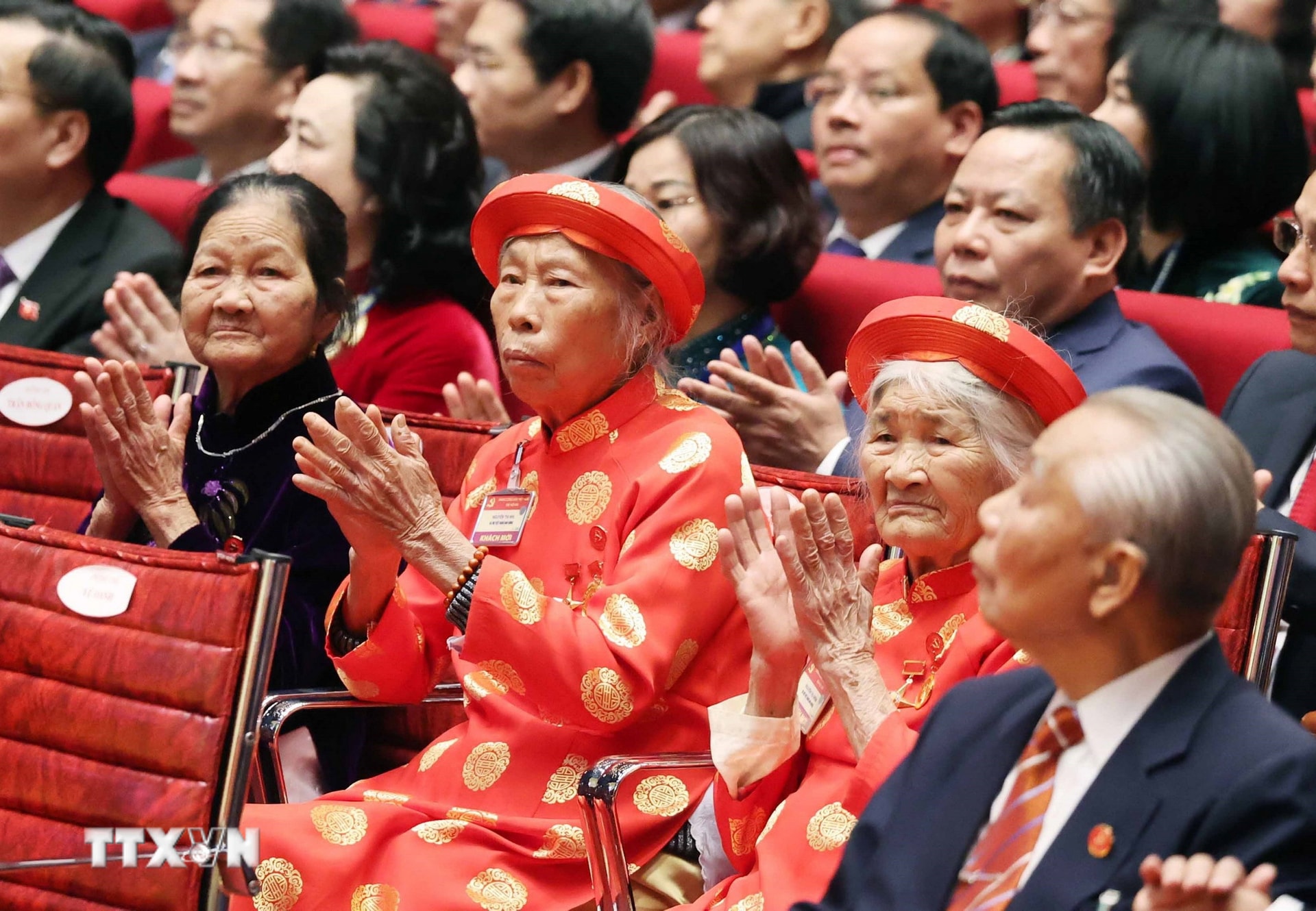 ttxvn-dai-hoi-xiii-10.jpg