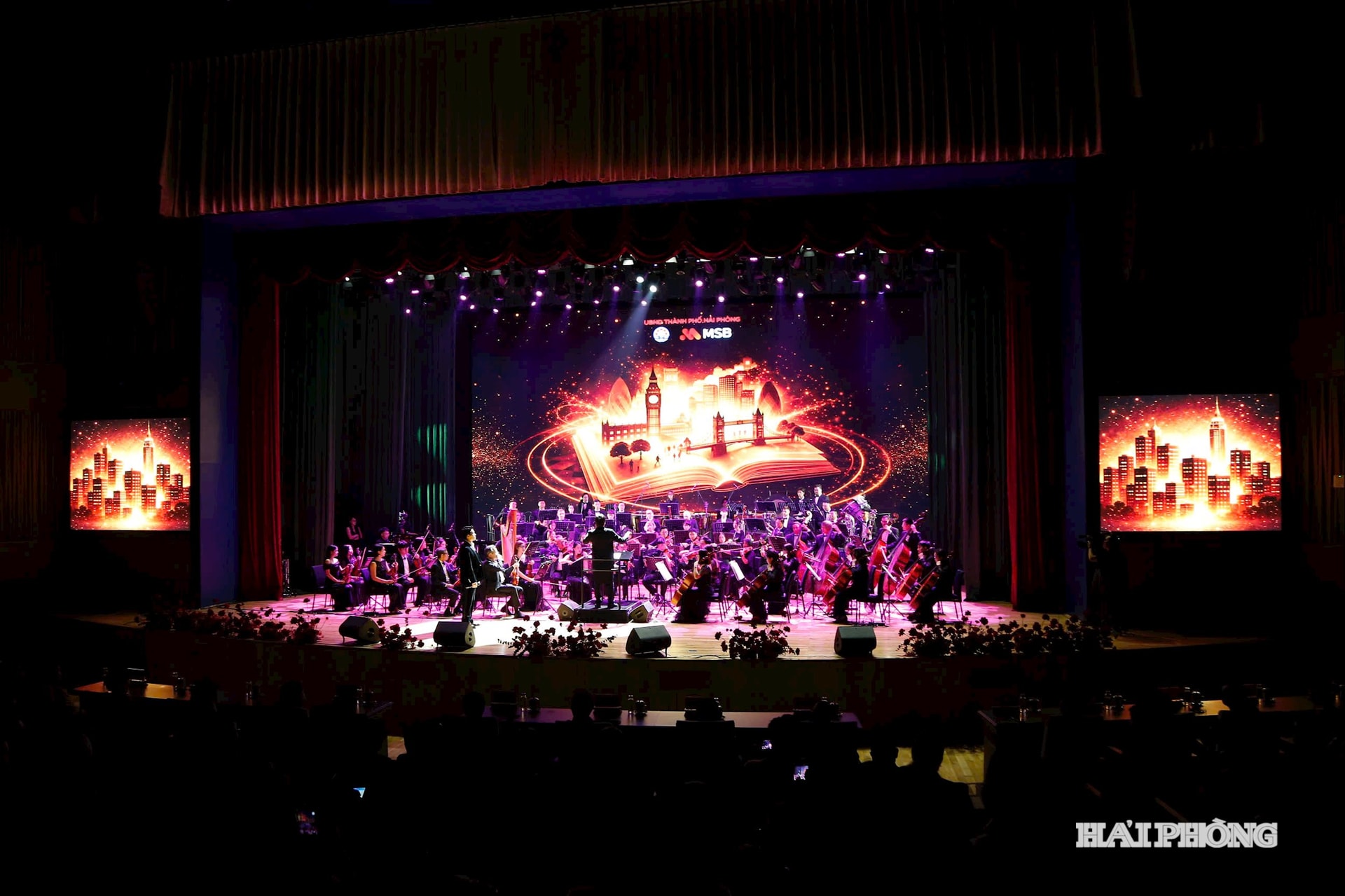 Toàn cảnh đêm nhạc MSB