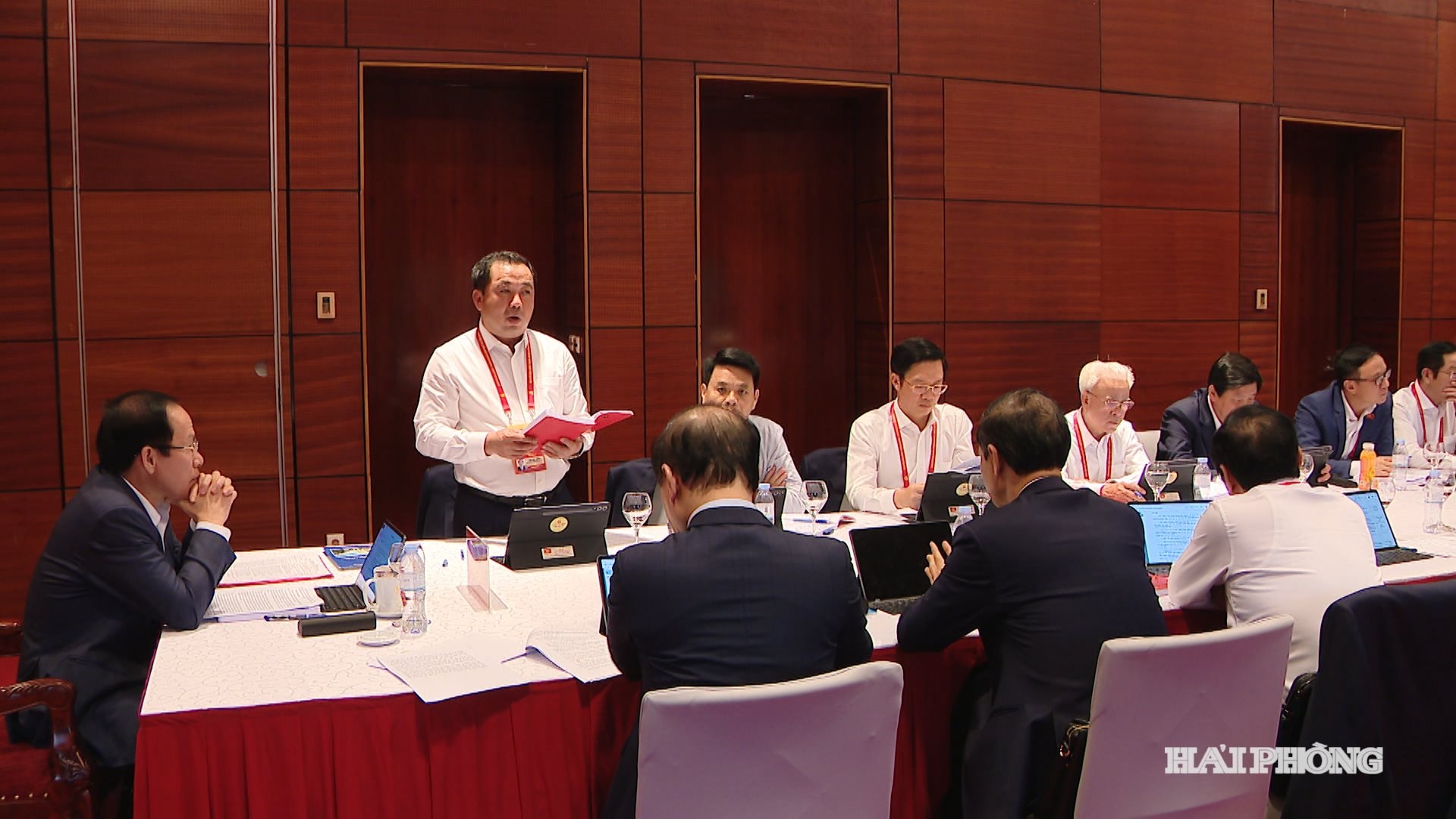 Sequence 01.00_18_38_23.Still010