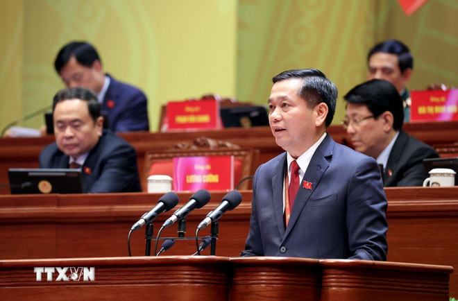 Đồng chí Nguyễn Long Hải, Ủy viên dự khuyết Ban chấp hành Trung ương Đảng, Phó Bí thư Thường trực Đảng ủy các cơ quan Đảng Trung ương, trình bày tham luận “Nâng tầm công tác tham mưu chiến lược; xây dựng Đảng bộ các cơ quan Trung ương trong sạch, vững mạnh, tiêu biểu”. (Ảnh: TTXVN) ttxvn-nguyen-long-hai.jpg
