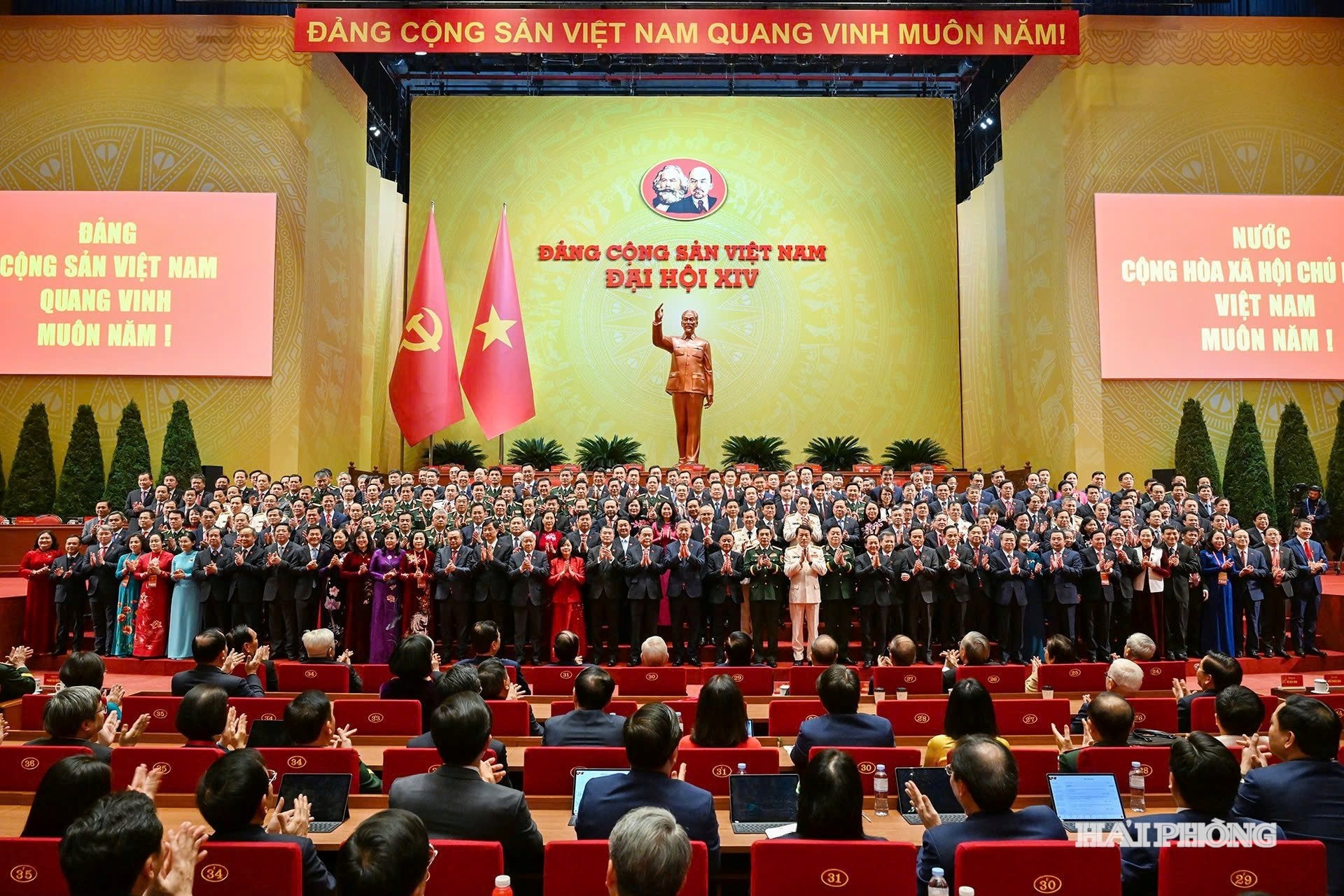dai-hoi-1.jpg