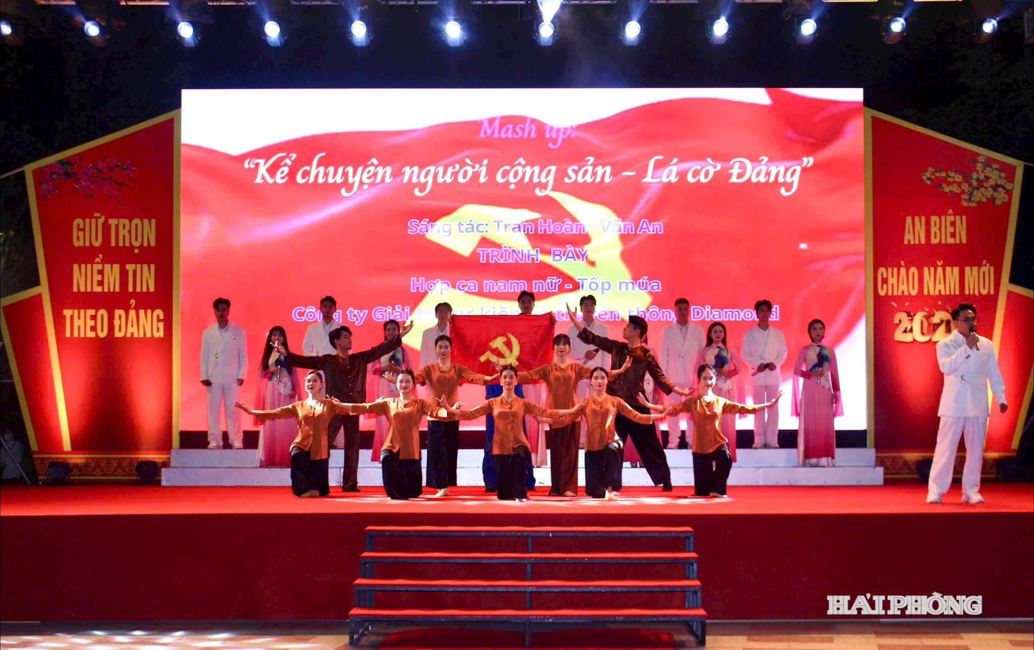Tiết mục chào mừng Đại hội 14 của Đảng trong chương trình nghệ thuật phường An Biên