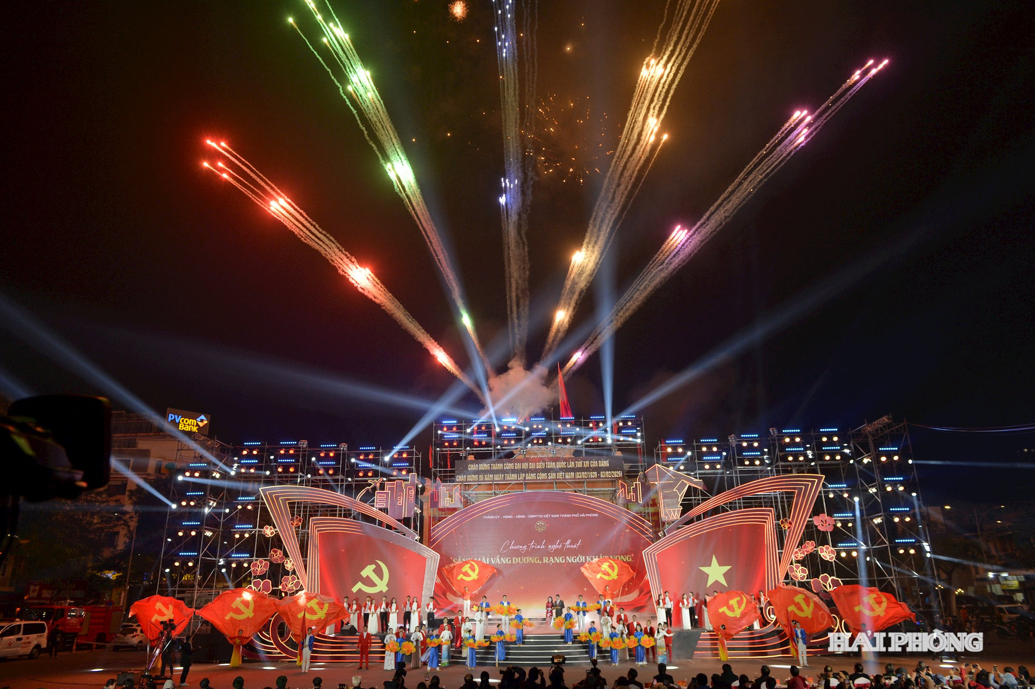 chao-mung-dai-hoi-dang2.jpg