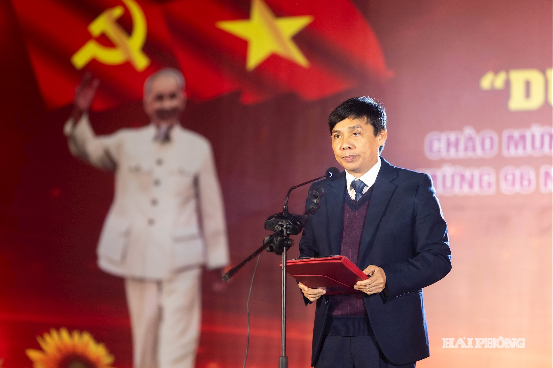 lien-hoan-van-nghe-1.jpg