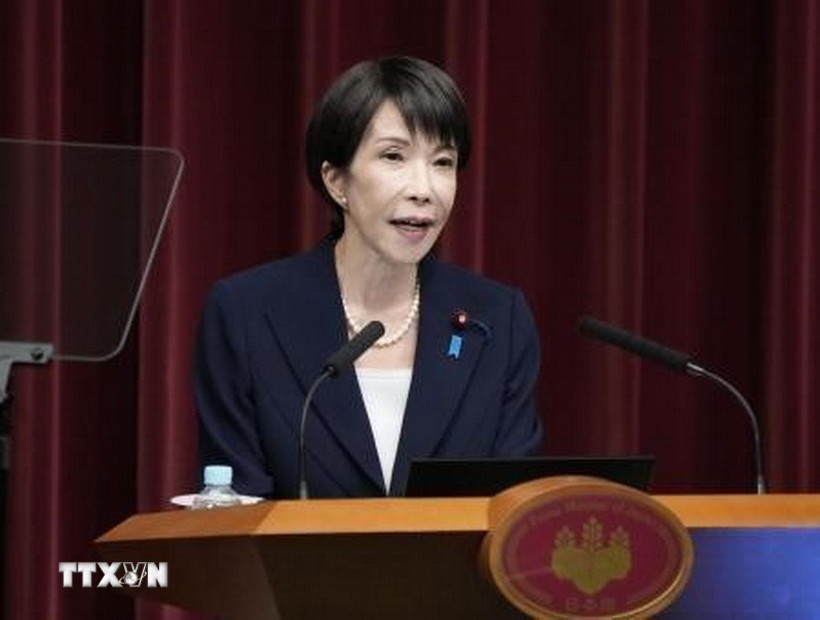 Thủ tướng Nhật Bản Sanae Takaichi phát biểu tại cuộc họp báo ở Tokyo ngày 19/1/2026. (Ảnh: Kyodo/TTXVN)
