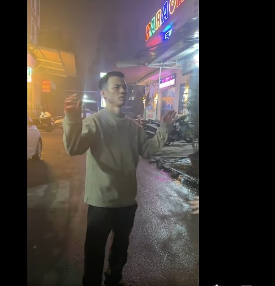 Đâm chết bạn gái tại quán karaoke vì mâu thuẫn tình cảm hình ảnh 2 Dam chet ban gai tai quan karaoke vi mau thuan tinh cam hinh anh 2