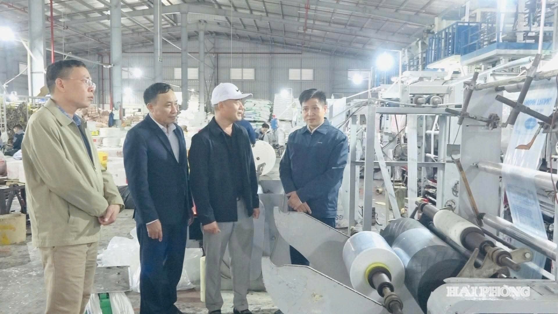 giay-hoang-ha.jpg