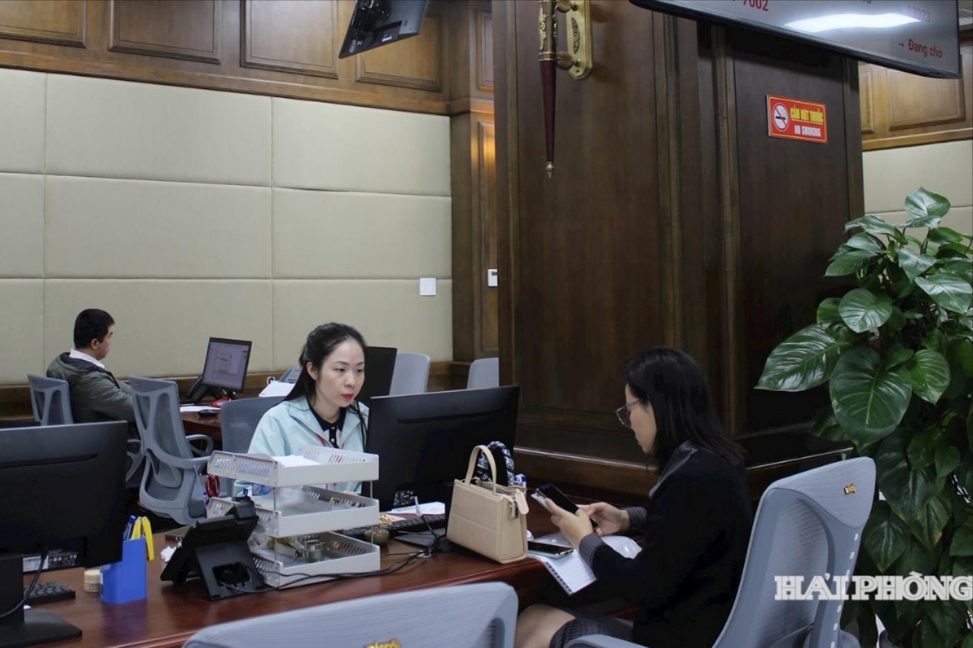 hanh-chinh-cong6-1-.jpg
