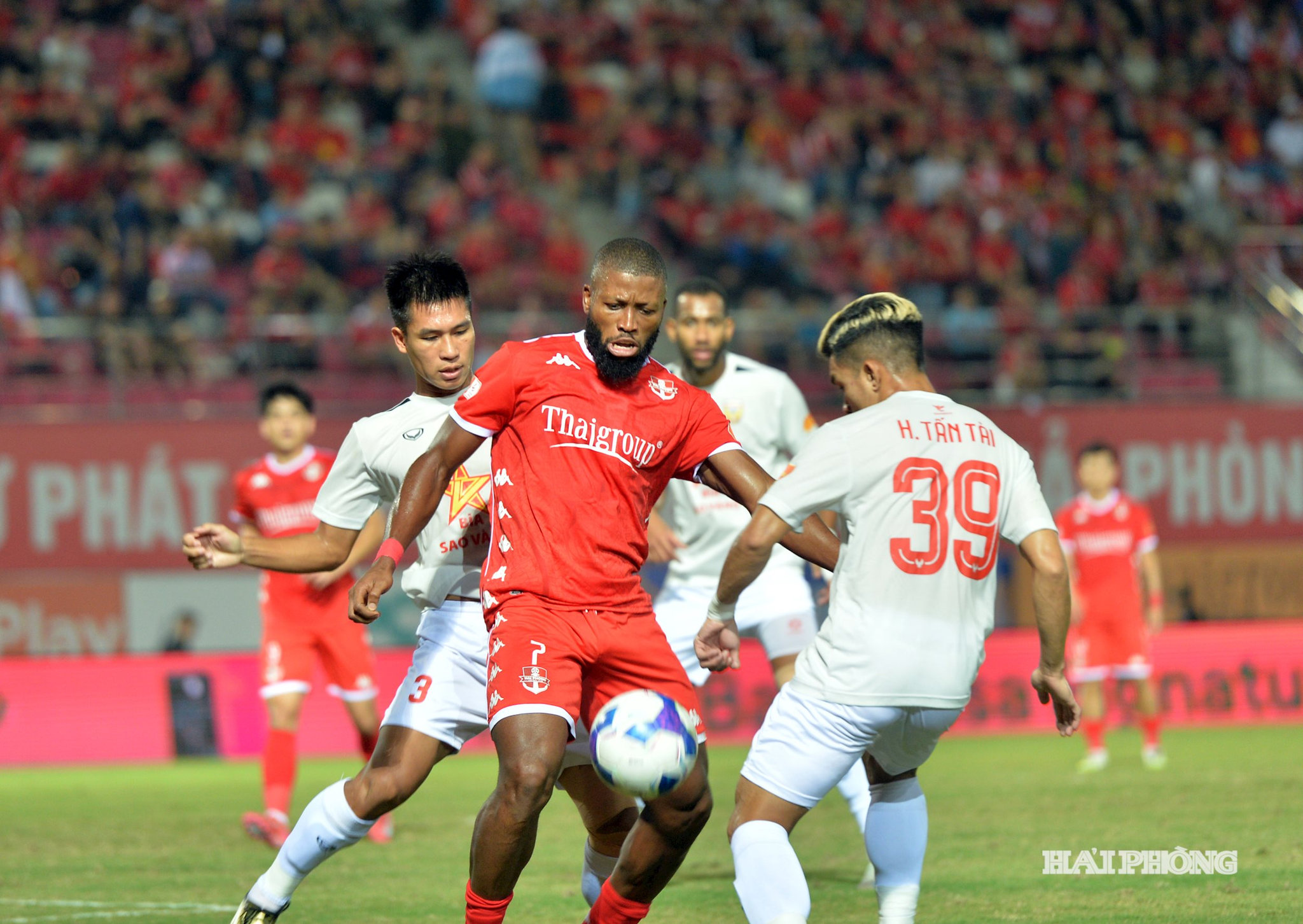 cau-thu-hai-phong1.jpg