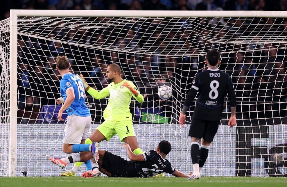 editorial_uefa_com fbl eur c1 napoli chelsea.jpg