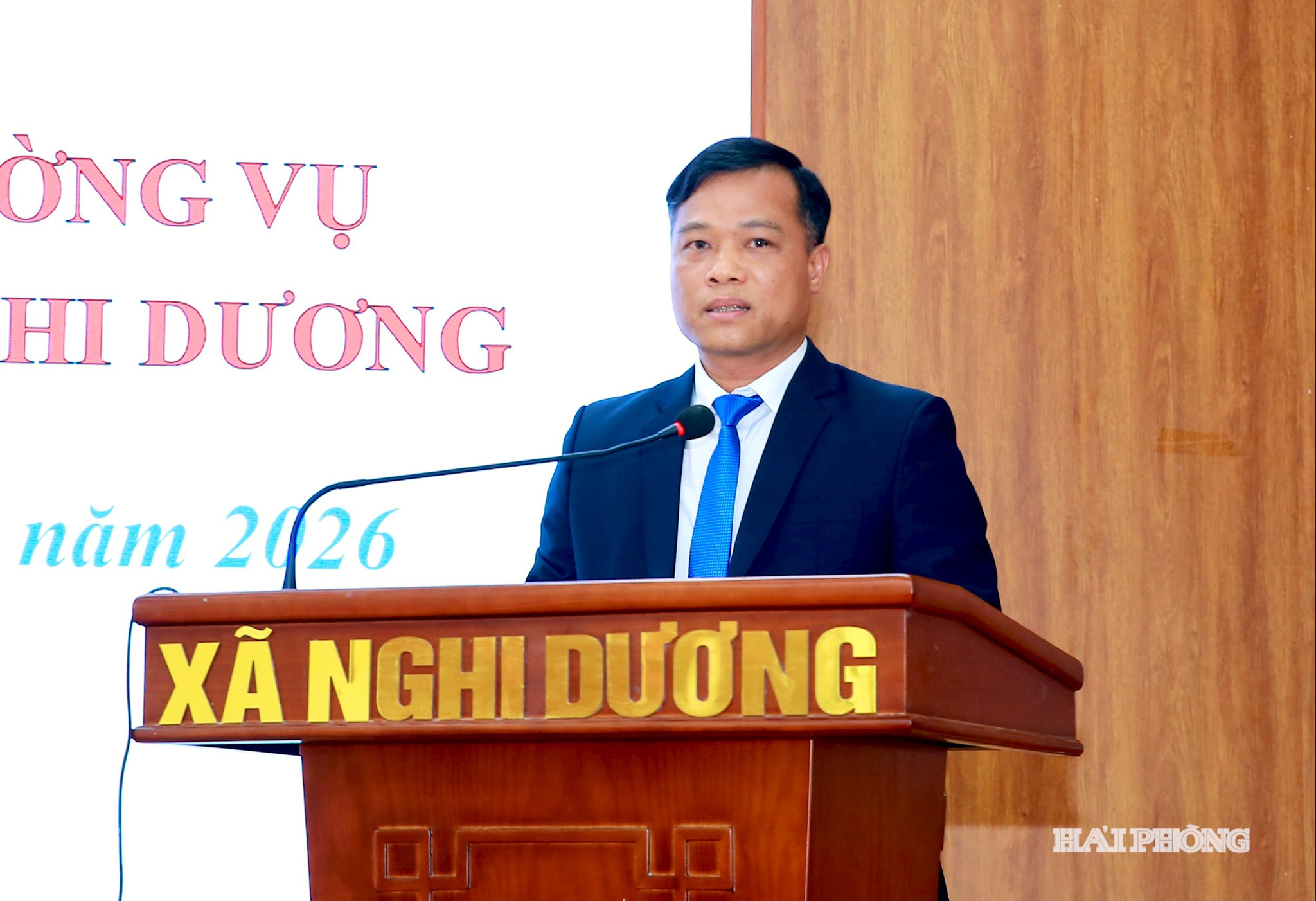 Đồng chí Lương Văn Công, Bí thư Đảng uỷ xã Nghi Dương phát biểu nhận nhiệm vụ.