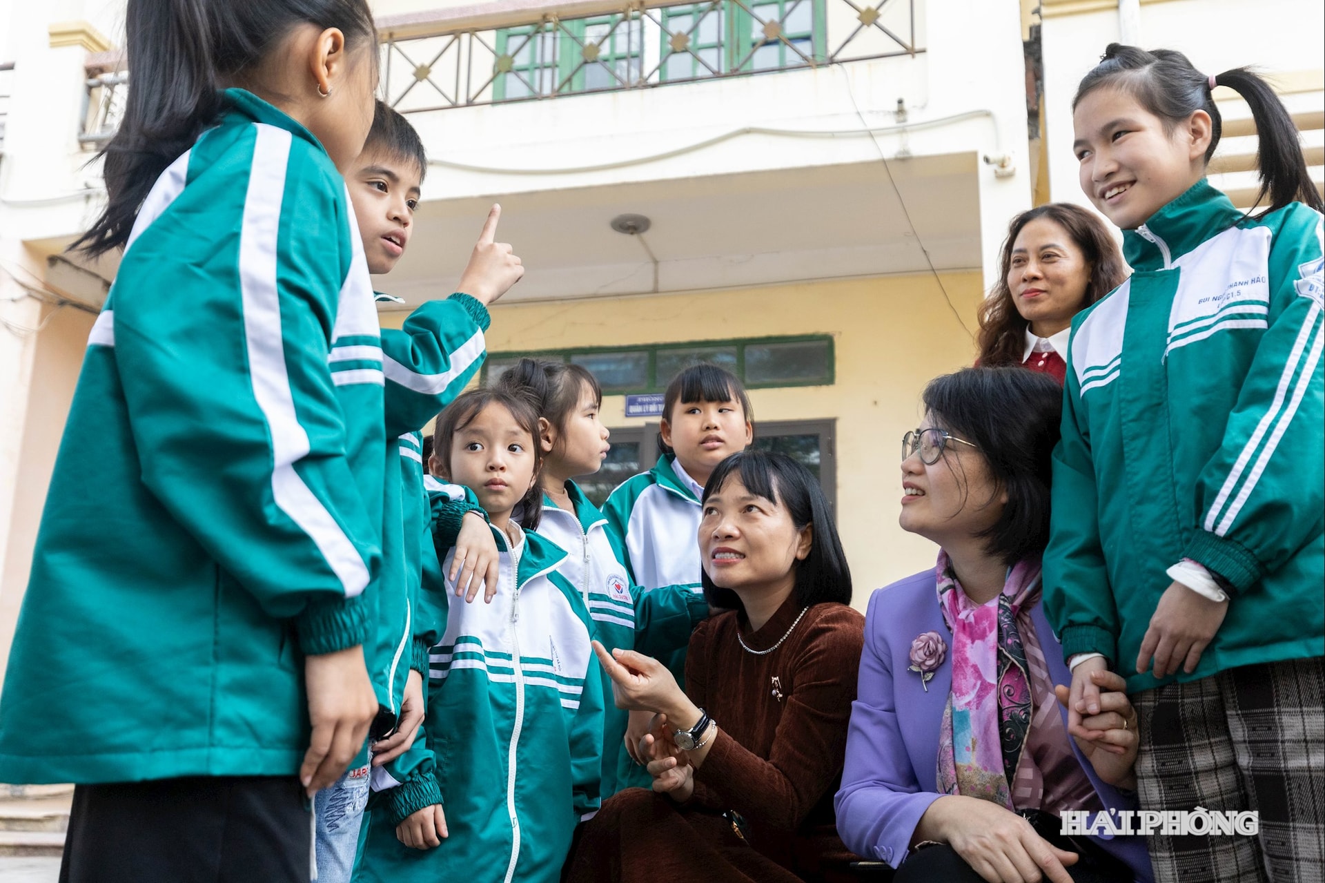 tang-qua-dbqh-4.jpg