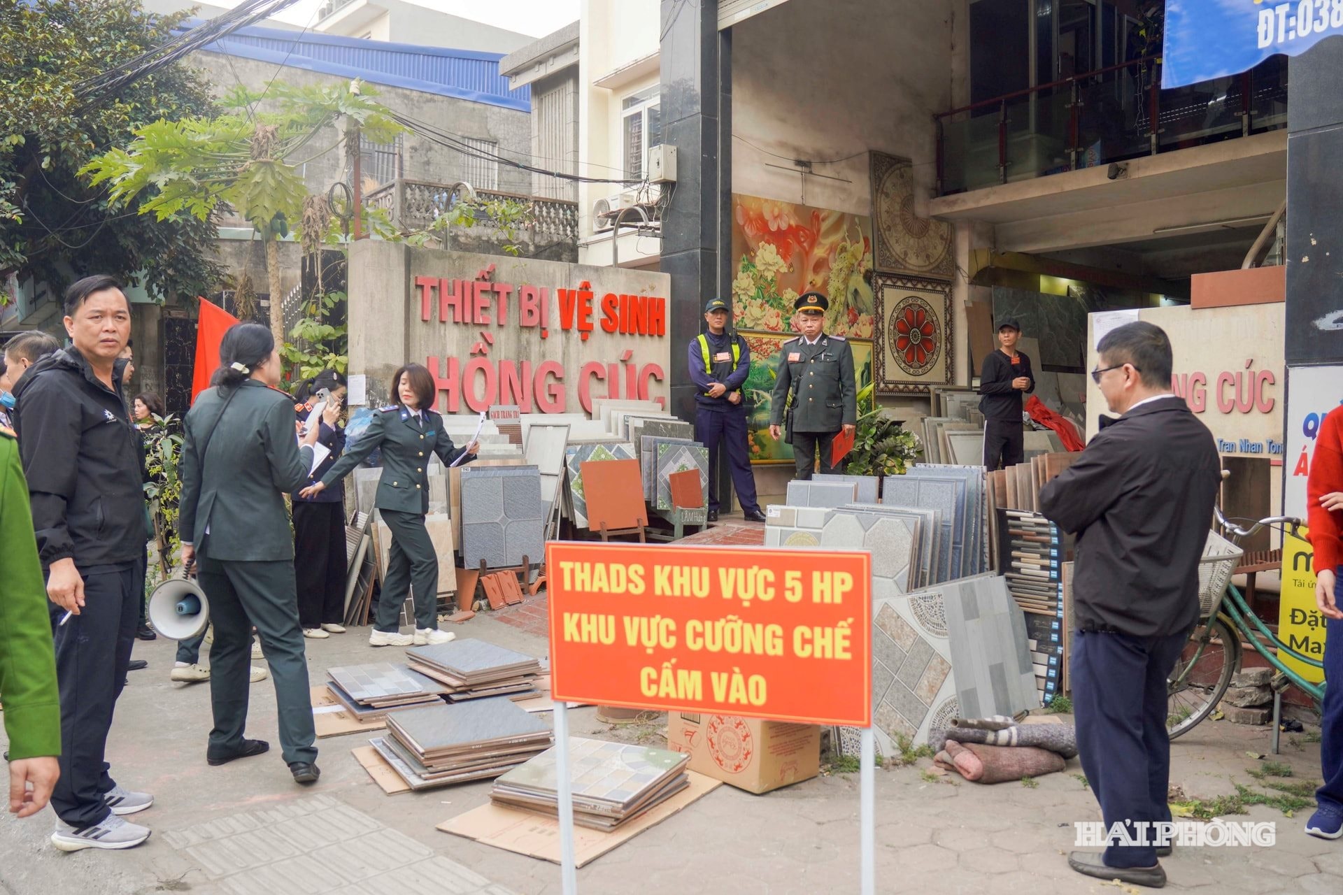 cuong-che2(1).jpg