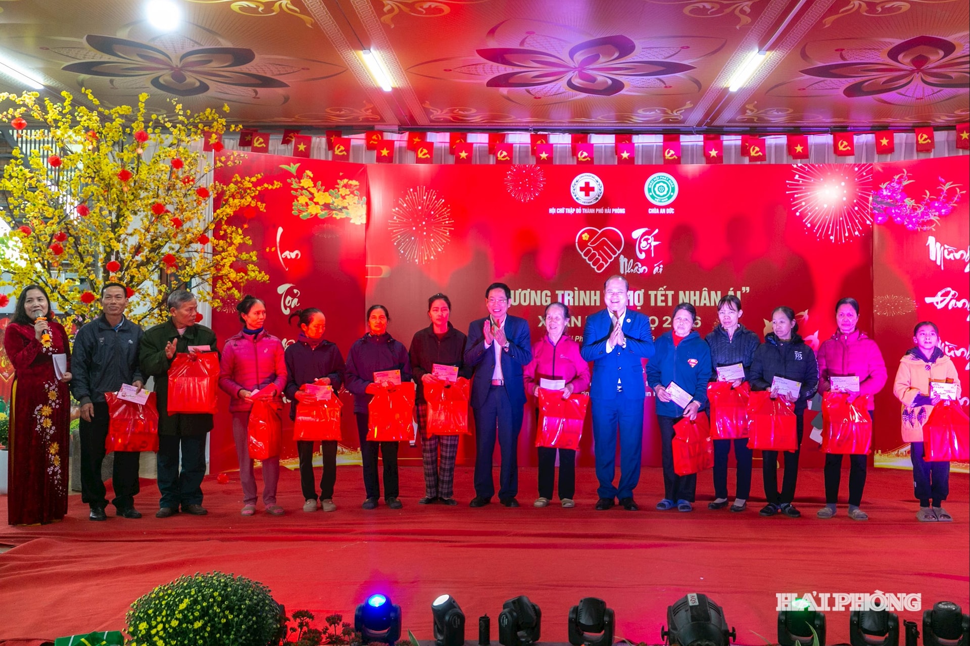 cho-tet-nhan-ai-1.jpg