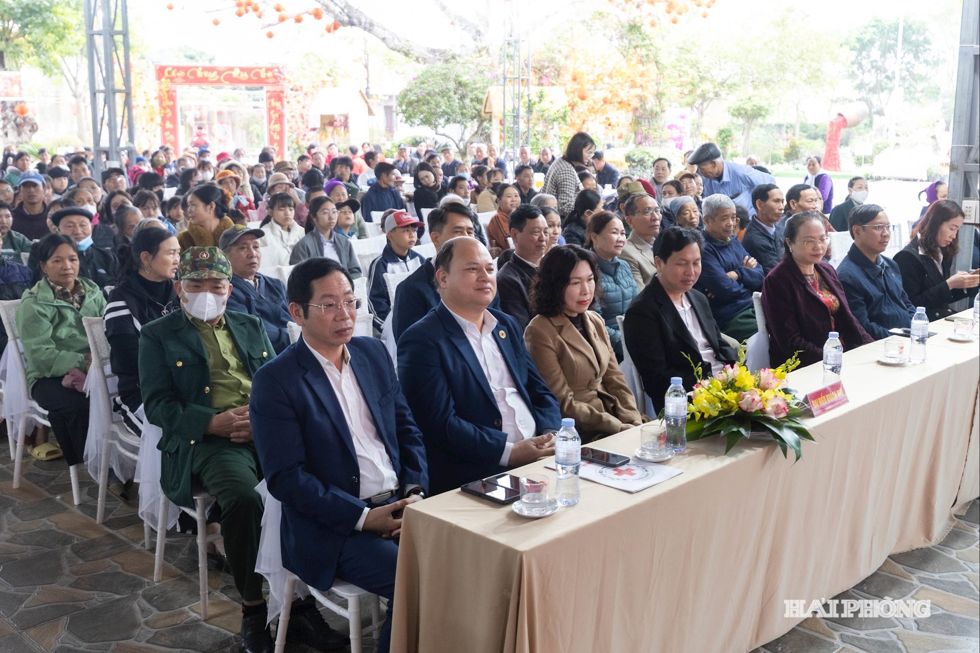 cho-tet-nhan-ai-2.jpg