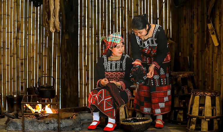 phu-nu-sapa.png