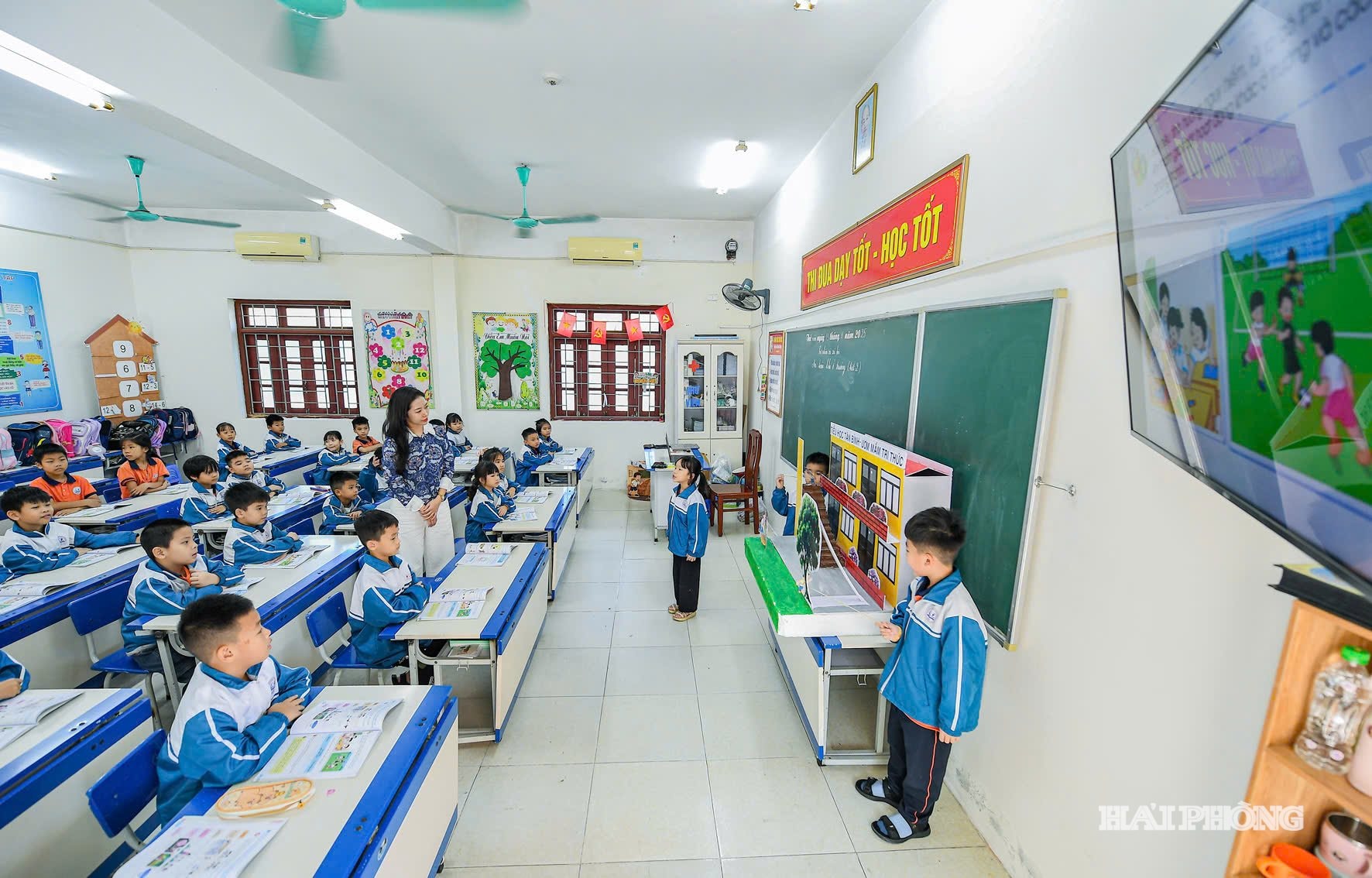 sach-giao-khoa.jpg?w=900