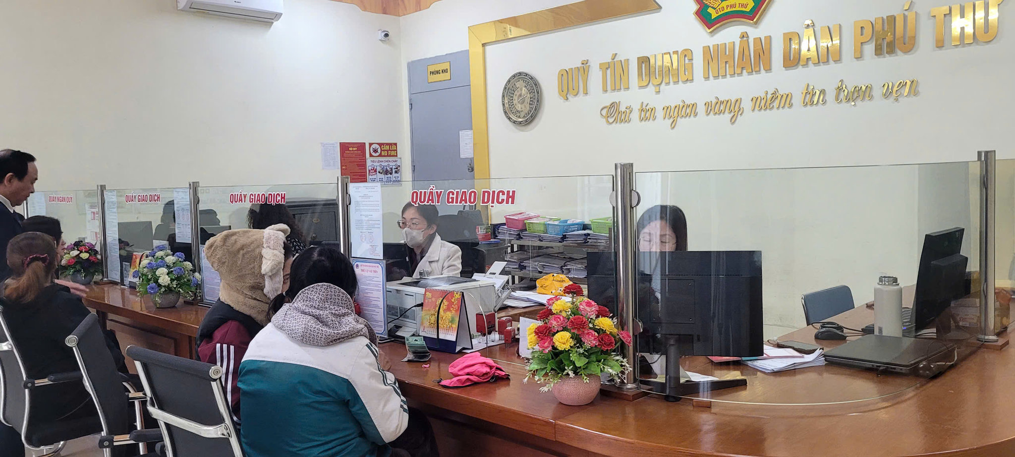 Quỹ tín dụng nhân dân Phú Thứ (phường Nhị Chiểu) tích cực đổi mới, nâng cao năng lực cạnh tranh. Ảnh: VÂN N