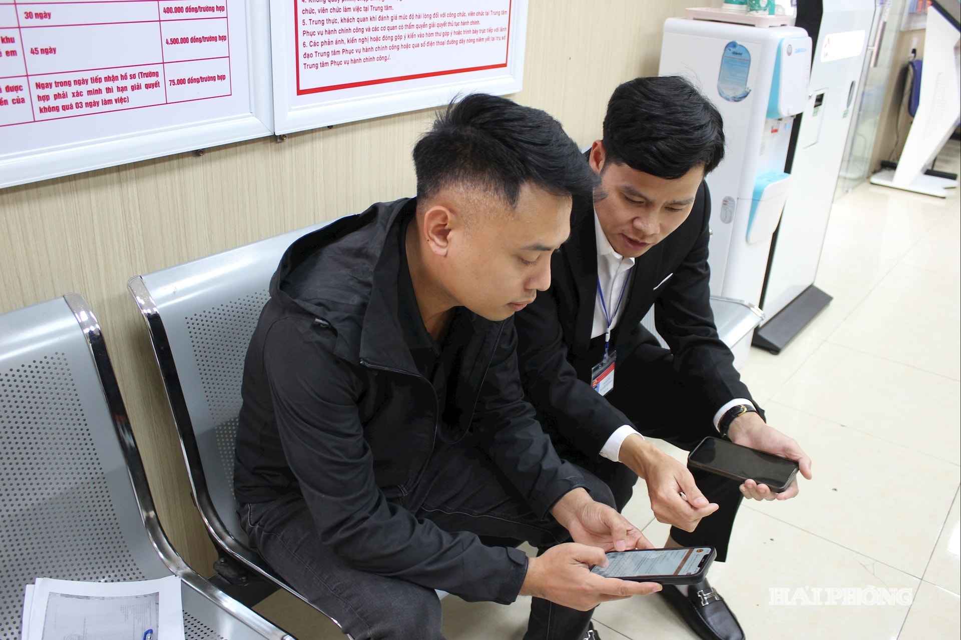 chinh-quyen2.jpg