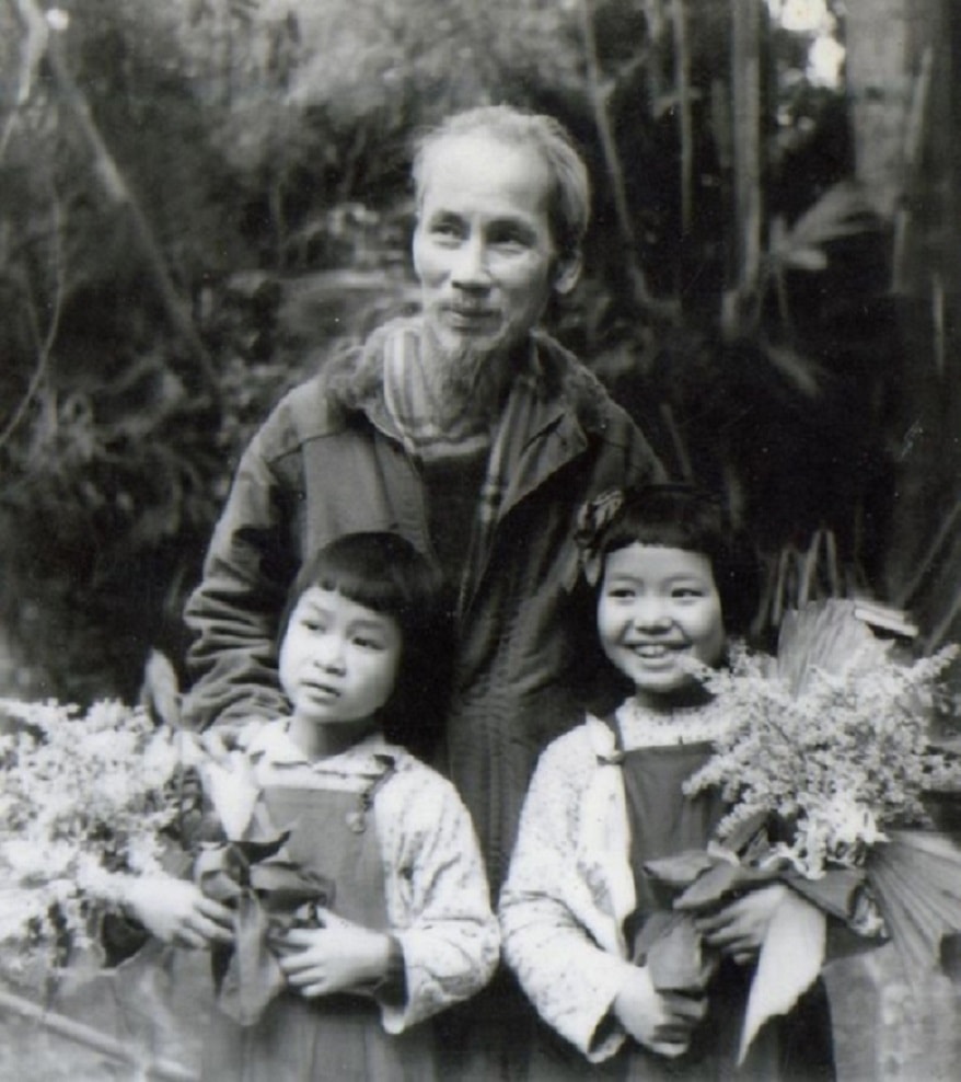 bac-ho-voi-thieu-nhi.jpg