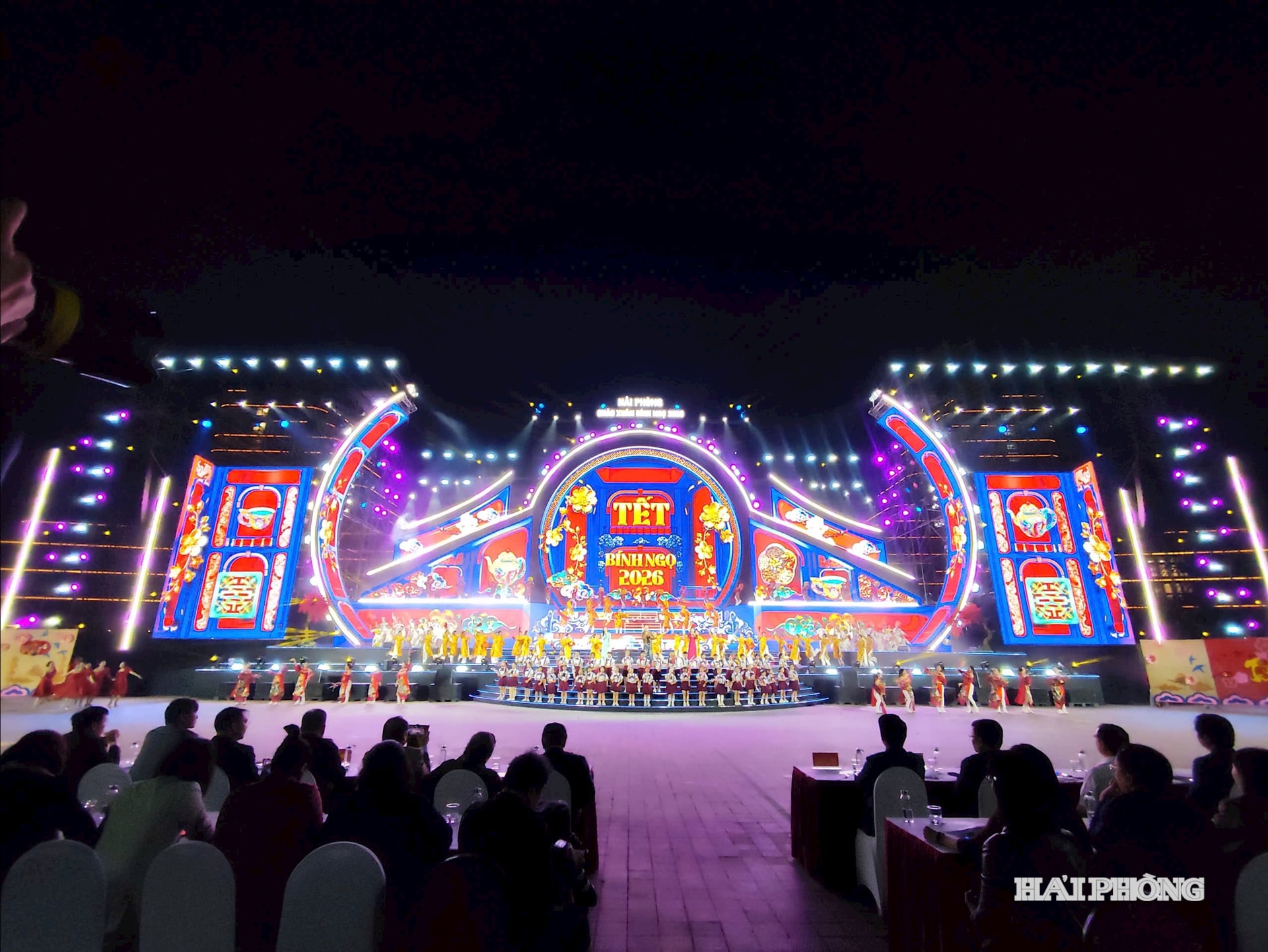 stage.jpg