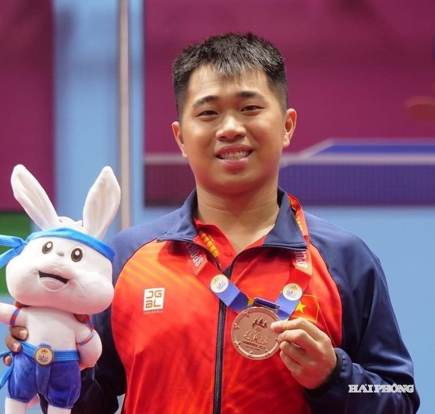 tuan-bong-ban.jpg