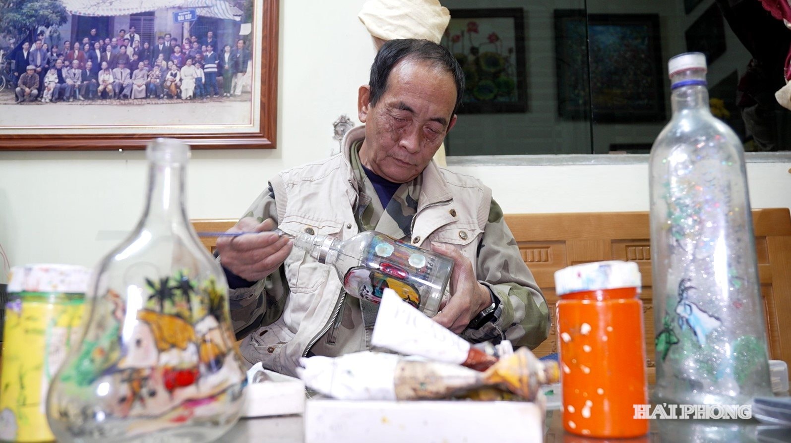 tranh-trong-chai.jpg