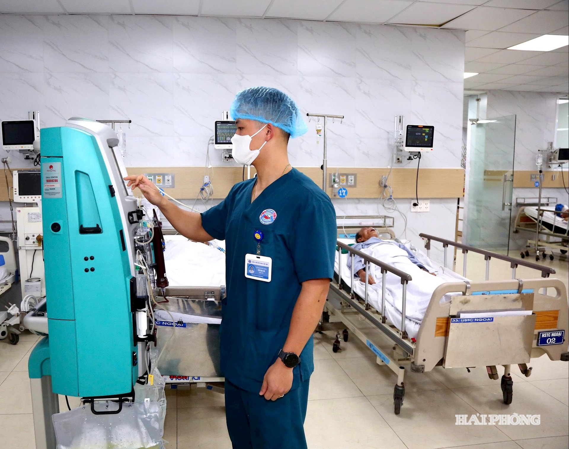 Medici e infermieri del pronto soccorso dell'ospedale dell'amicizia Viet Tiep hanno fornito assistenza medica alla popolazione durante le festività del Tet.