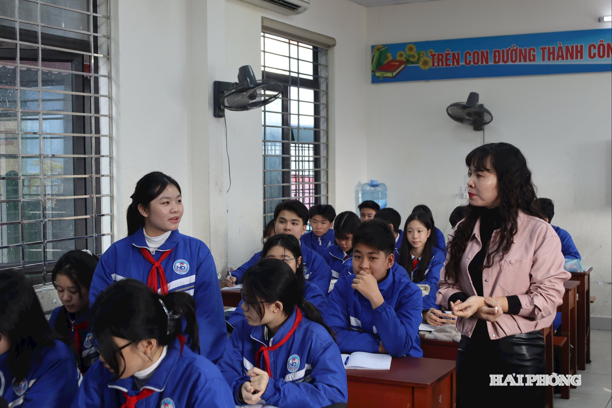Chuẩn bị cho kỳ thi vào 10, học sinh Trường THCS Ngô Quyền (phường Lê Chân) luôn có sự đồng hành của giáo viên, nhà trường.