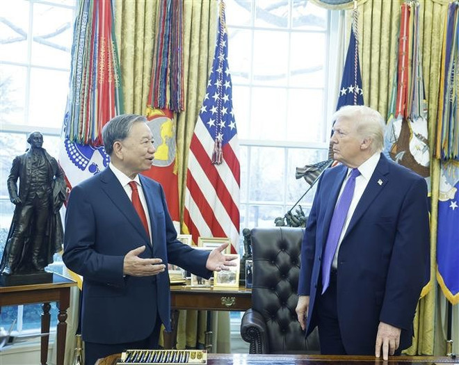 Tổng Bí thư Tô Lâm gặp Tổng thống Hoa Kỳ Donald Trump. (Ảnh: Thống Nhất/TTXVN) vna-potal-tong-bi-thu-to-lam-gap-tong-thong-hoa-ky-donald-trump-8599939.jpg
