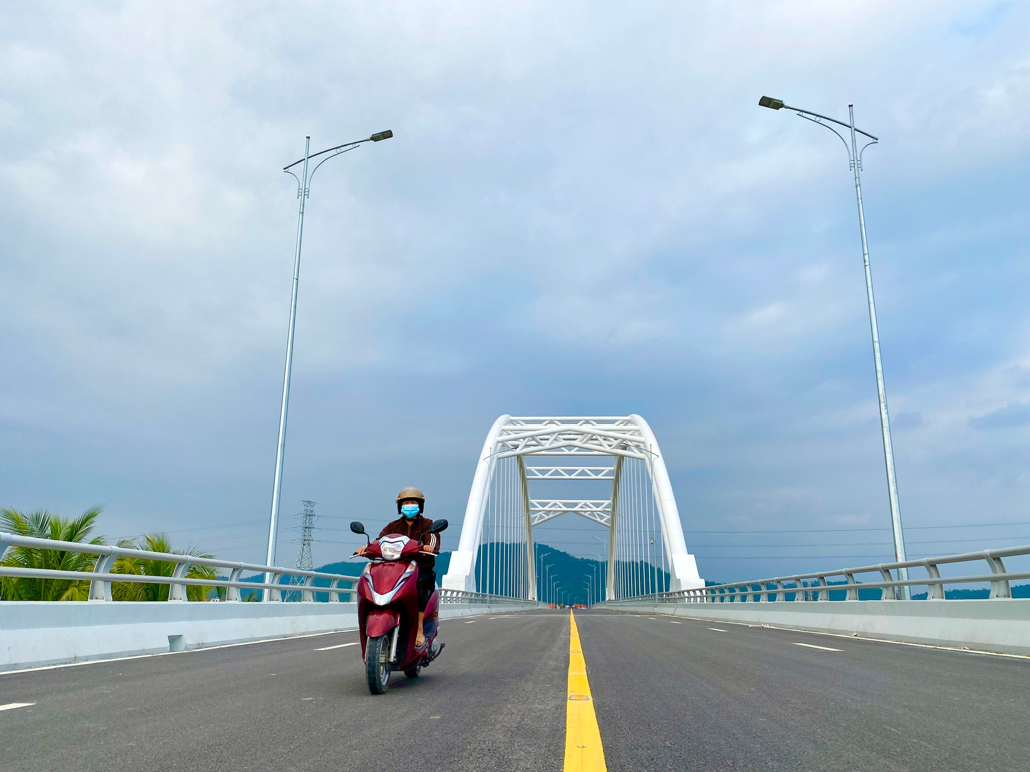 cau-kinh-mon-hai-phong.jpg