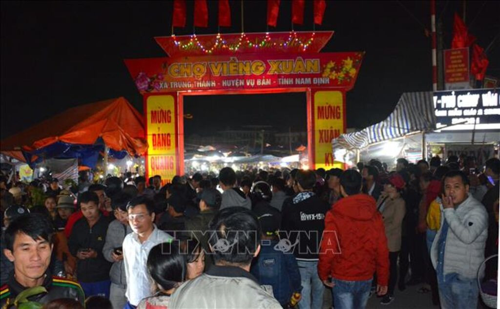 Chợ Viềng – phiên chợ độc đáo bậc nhất của vùng Đồng bằng Bắc Bộ - Ảnh 1. Chợ Viềng – phiên chợ độc đáo bậc nhất của vùng Đồng bằng Bắc Bộ - Ảnh 1.