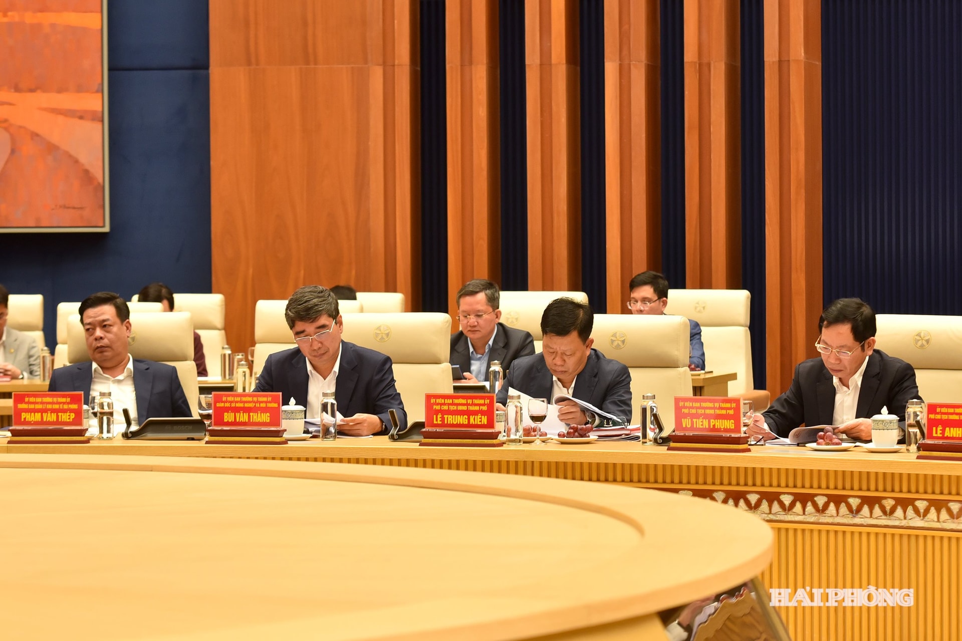 Các đại biểu dự hội nghị.