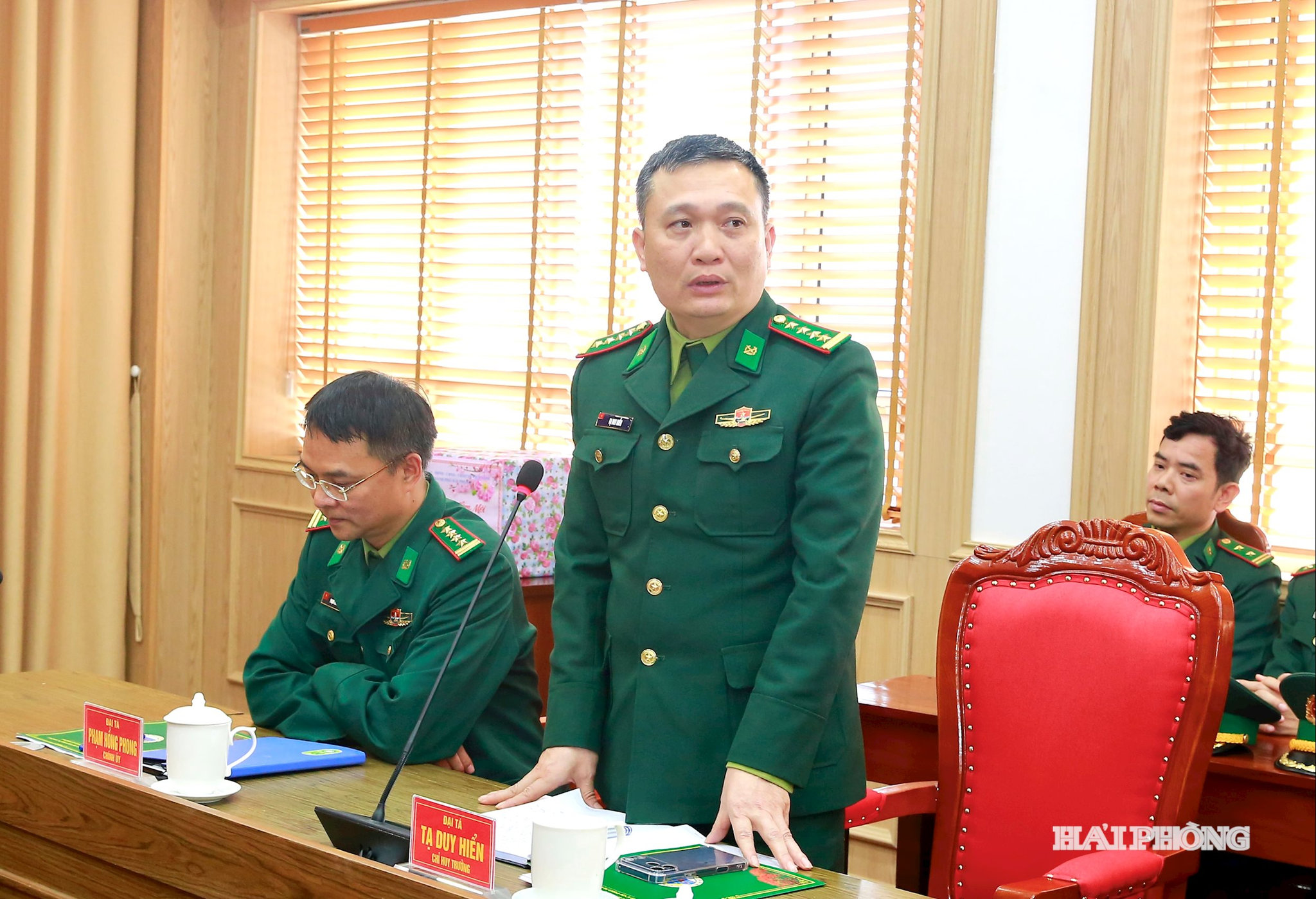Đồng chí Tạ Duy Hiển, Chỉ huy trưởng BĐBP thành phố phát biểu.