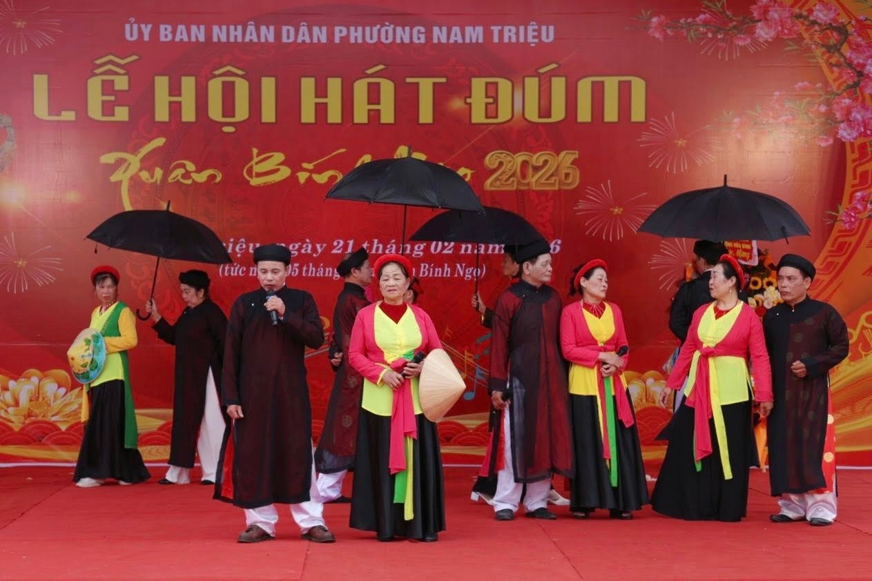 hat-dum-5e4ffadf72bad677b9831640514108e3.jpg