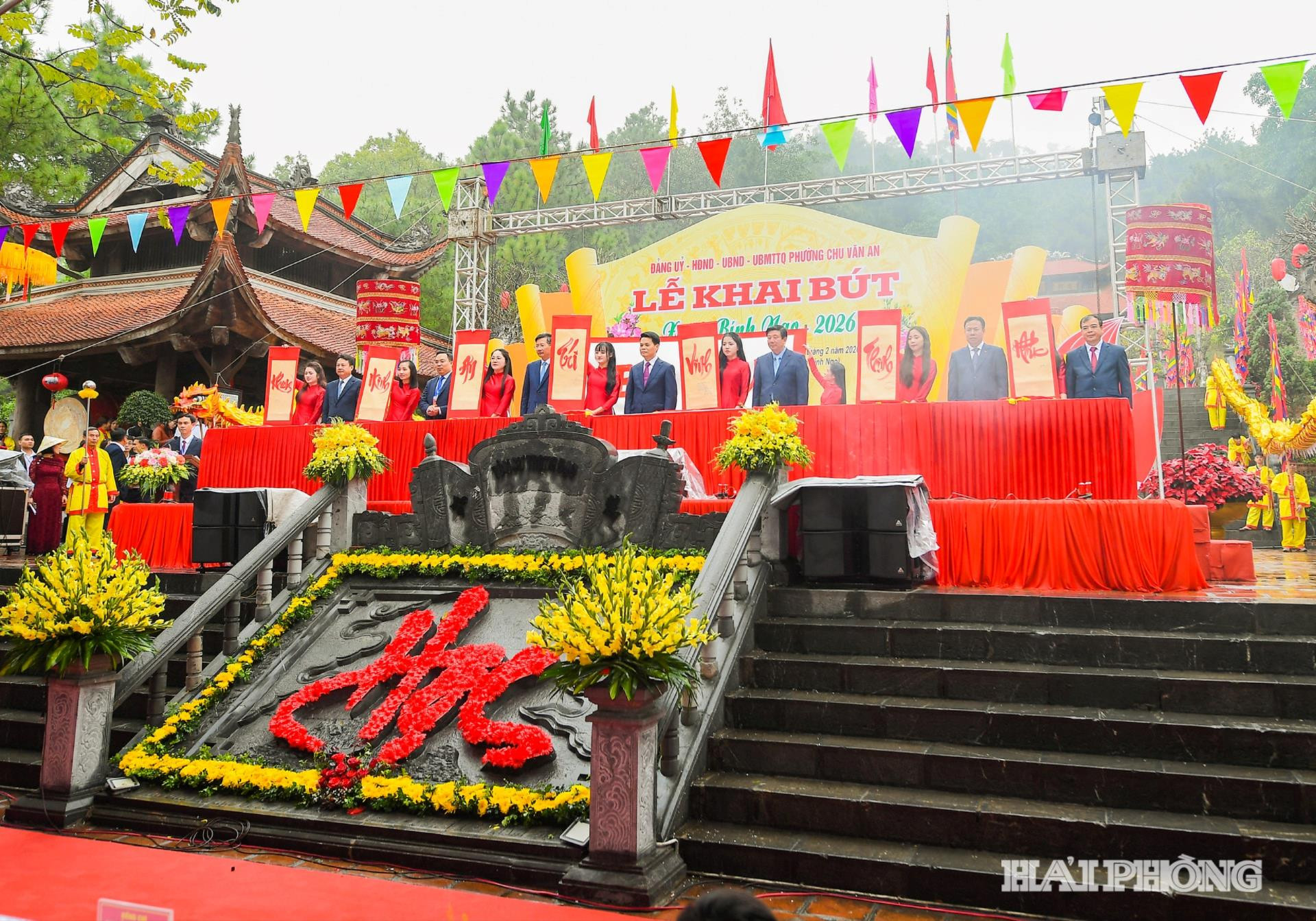khai-but-chu-van-an6-1-.jpg