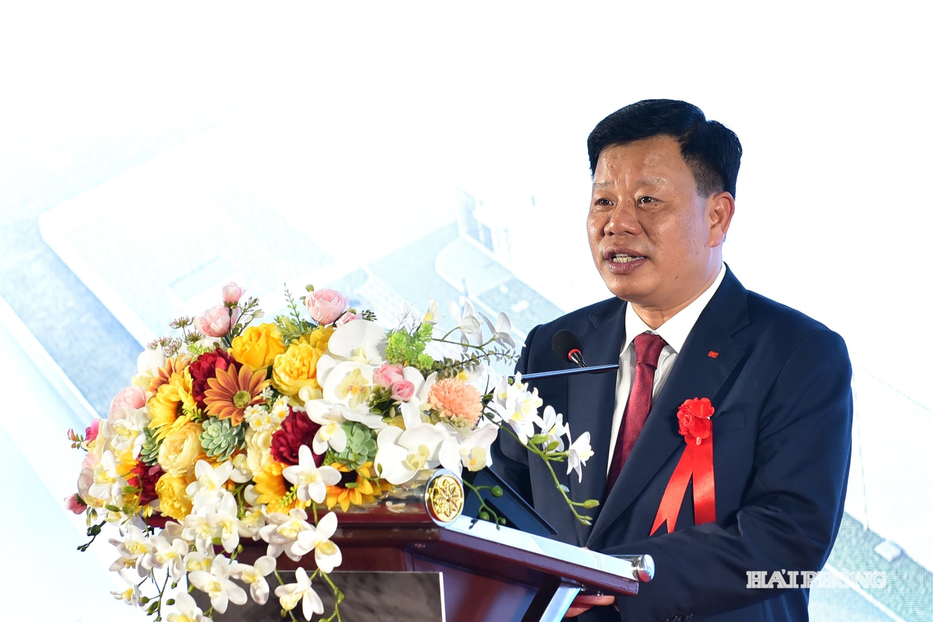 Đồng chí Lê Trung Kiên, Uỷ viên Ban Thường vụ Thành uỷ, Phó Chủ tịch UBND thành phố phát biểu tại lễ khánh thành.