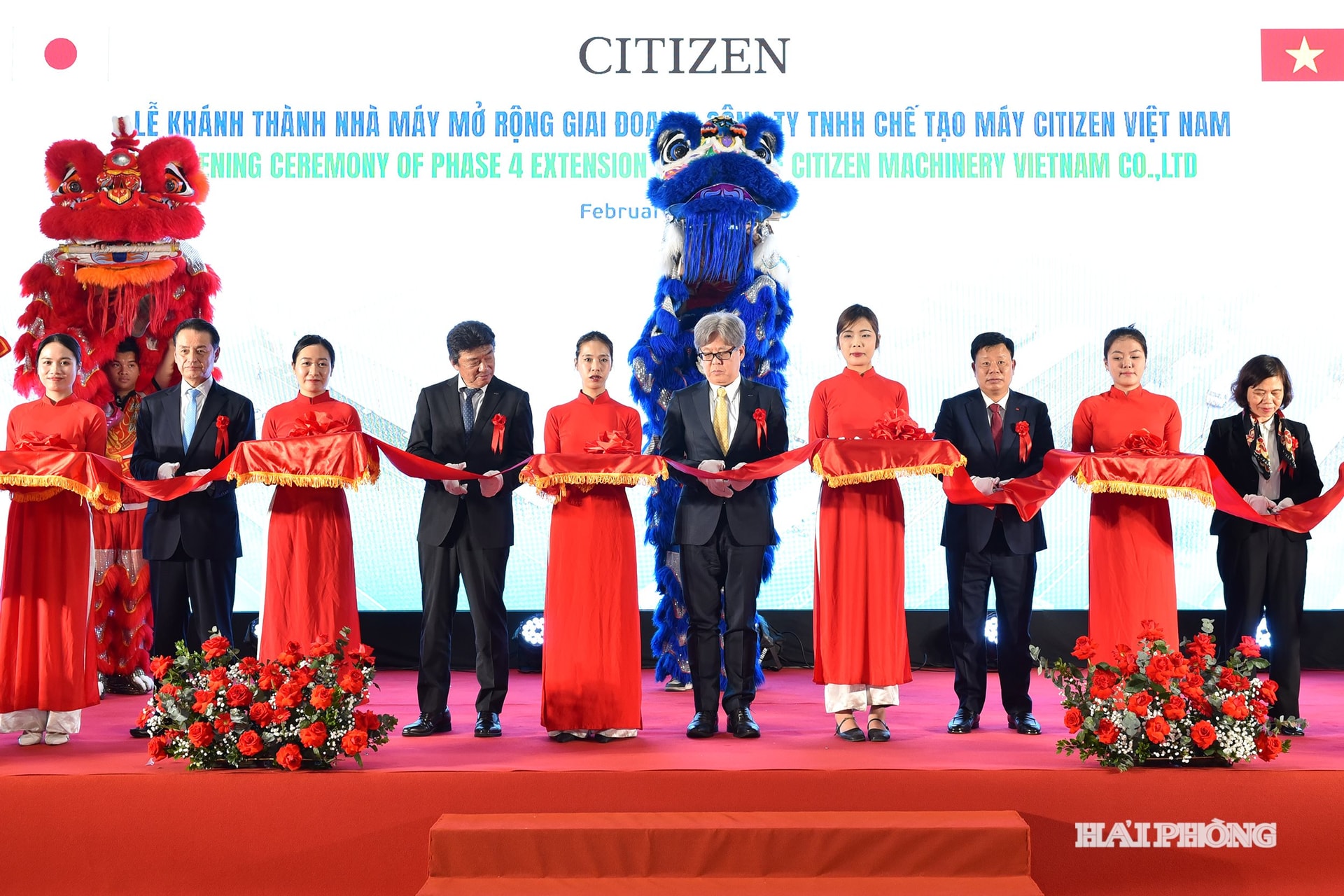 Đồng chí Lê Trung Kiên, Uỷ viên Ban Thường vụ Thành uỷ, Phó Chủ tịch UBND thành phố cũng các đại biểu thực hiện nghi thức khánh thành nhà máy mở rộng giai đoạn 4 Công ty TNHH Chế tạo máy Citizen Việt Nam.