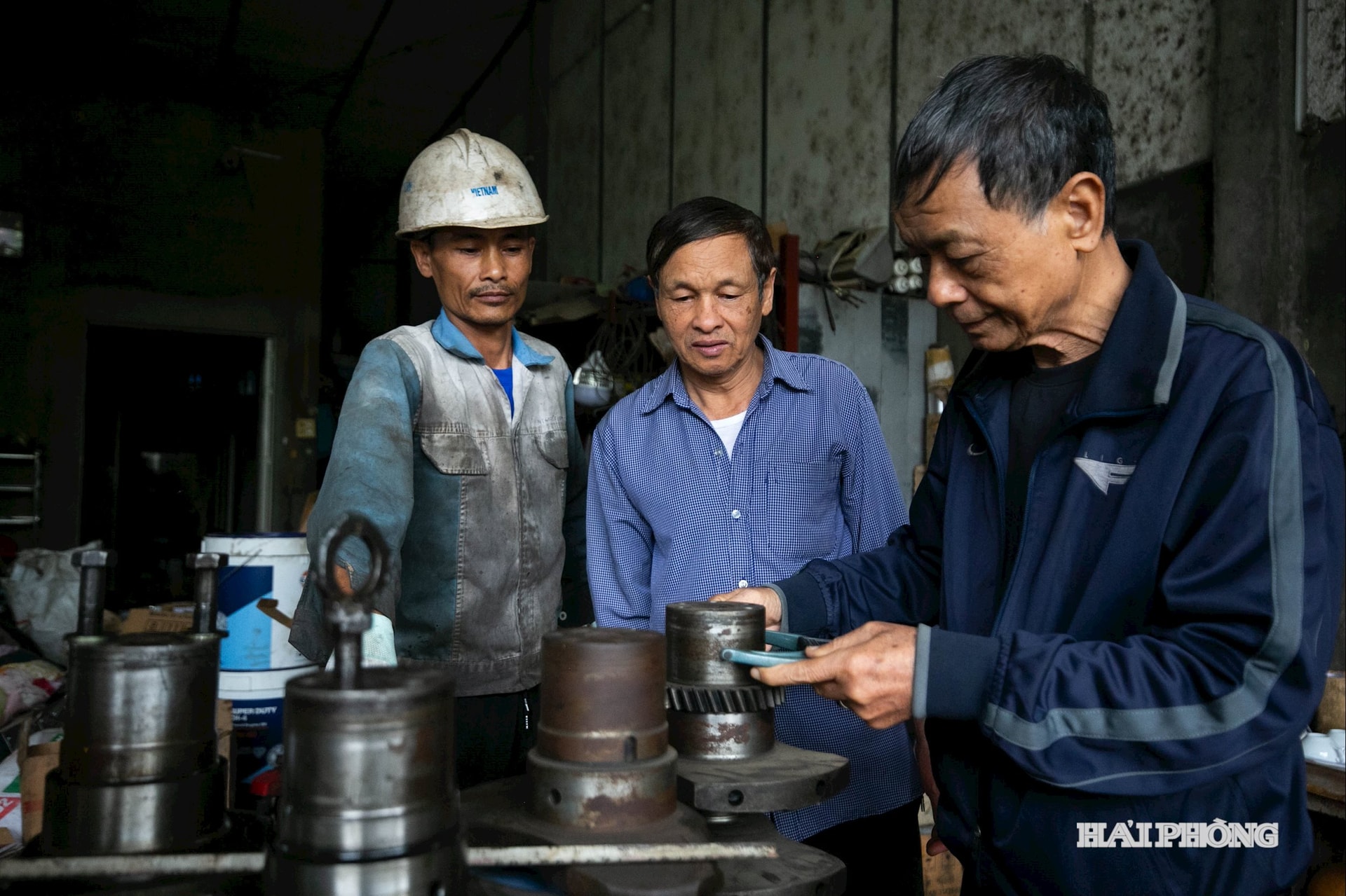 nong-dan-co-khi-1.jpg