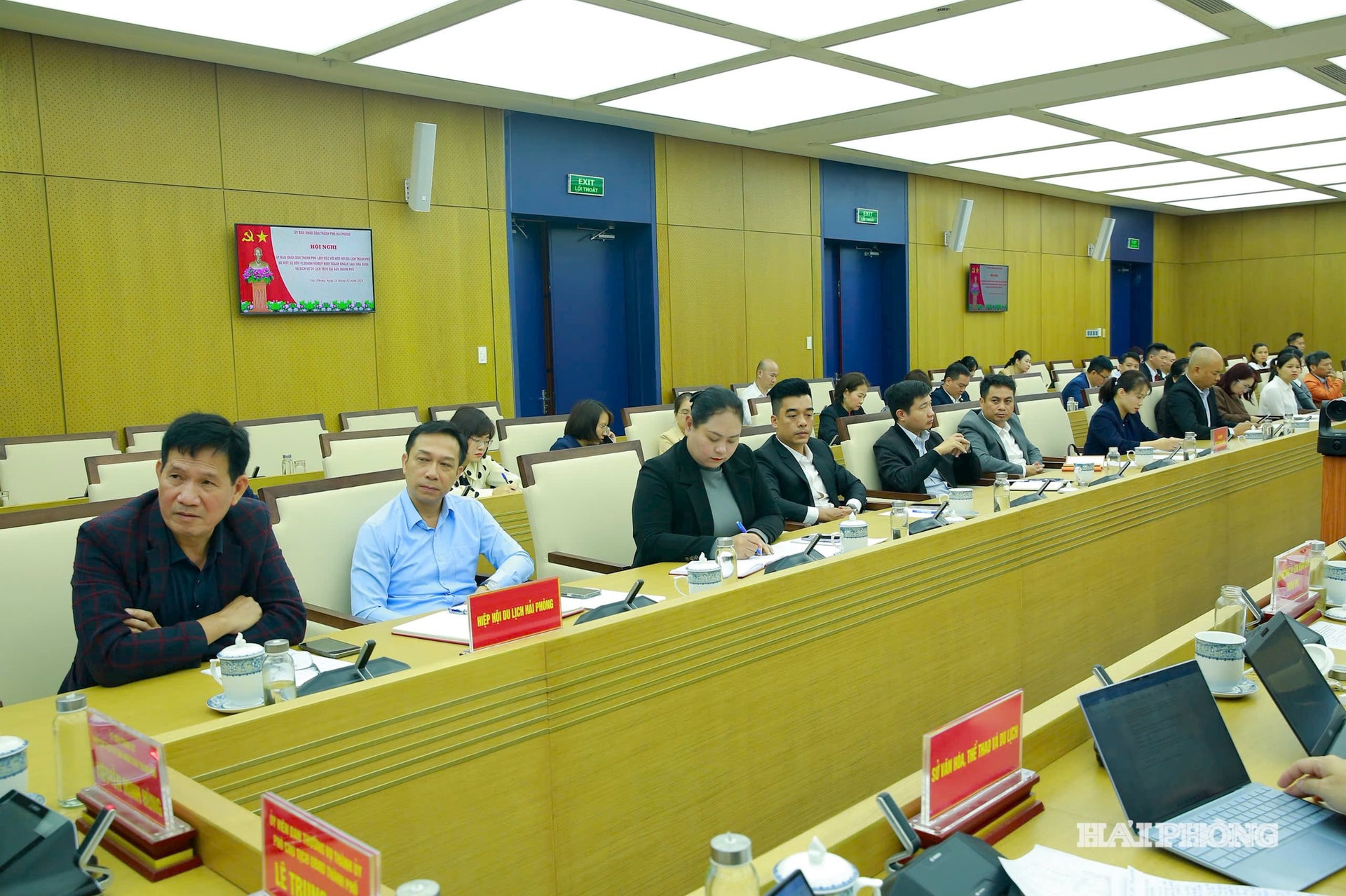 Hội nghị có sự tham gia của Hiệp hội Du lịch Hải Phòng cùng đông đảo doanh nghiệp lưu trú, lữ hành trên địa bàn thành phố