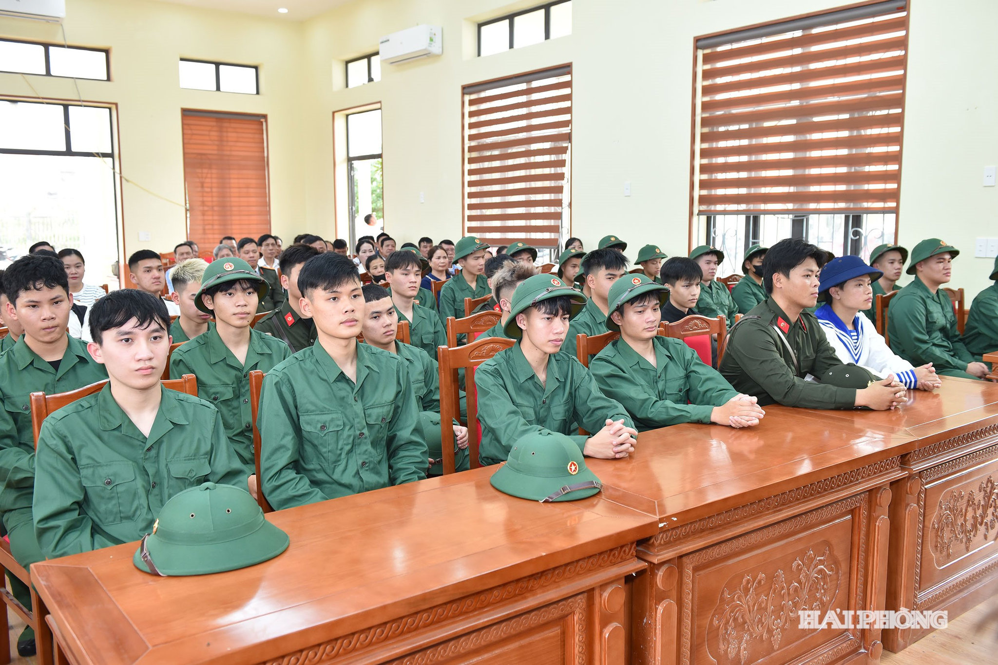 Thanh niên xã Nghi Dương lên đường nhập ngũ năm 2026 dự cuộc tiếp xúc.