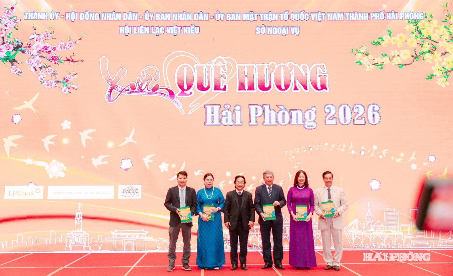 xuan-que-huong(1).jpg