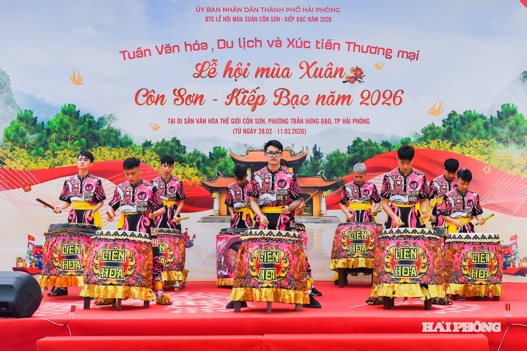 Màn trống hội tại chương trình