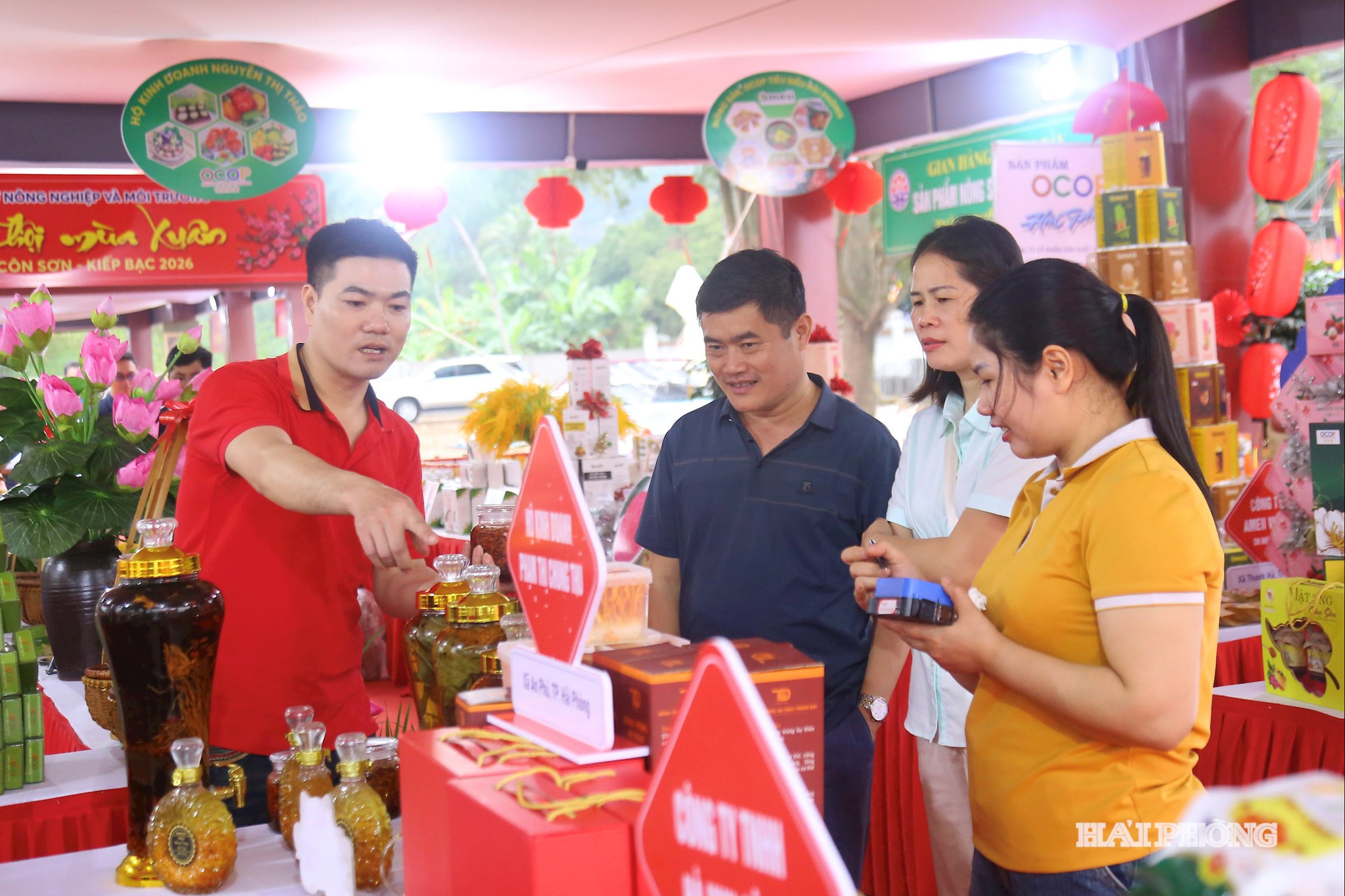 xuc-tien-thuong-mai.jpg