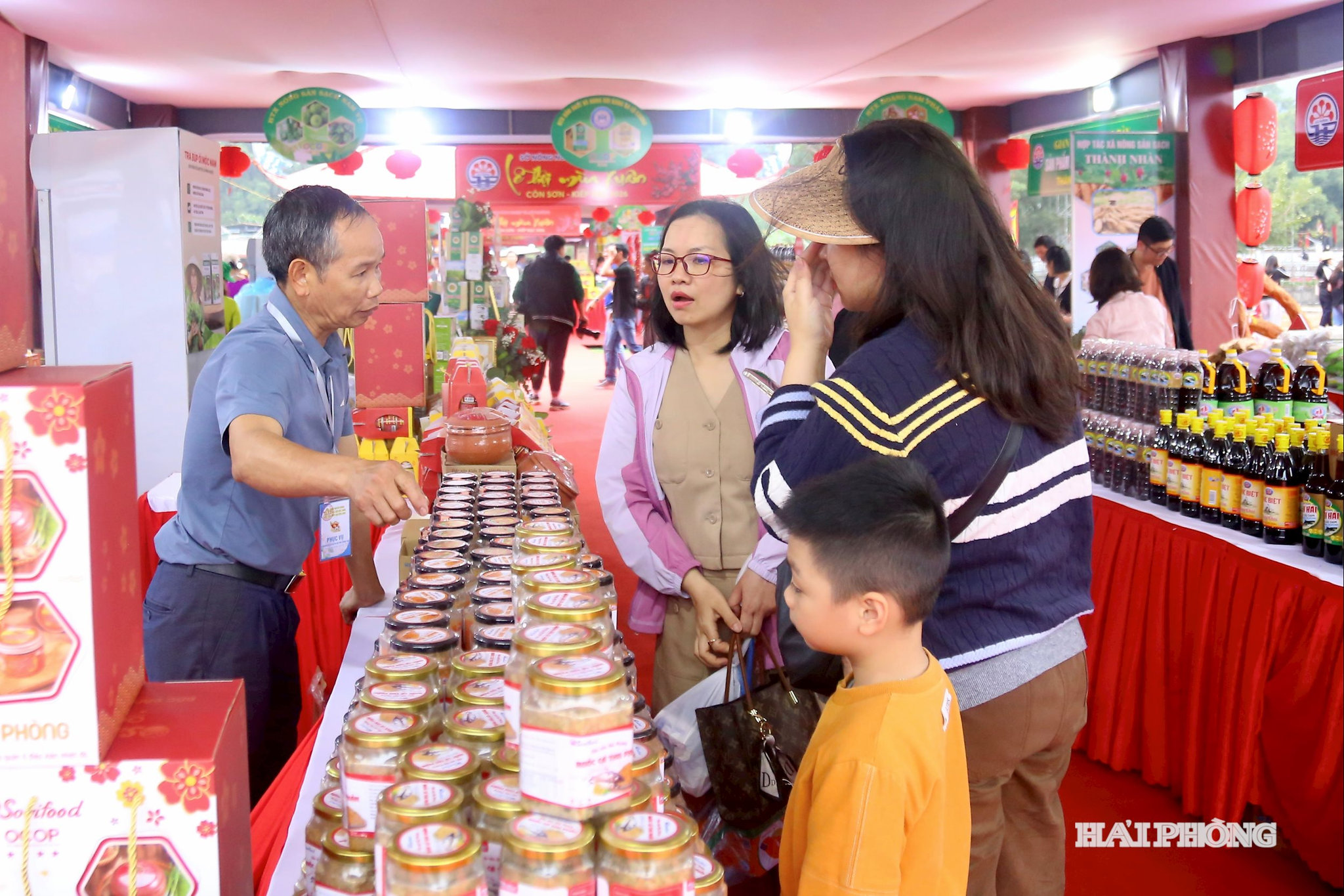 xuc-tien-thuong-mai10.jpg