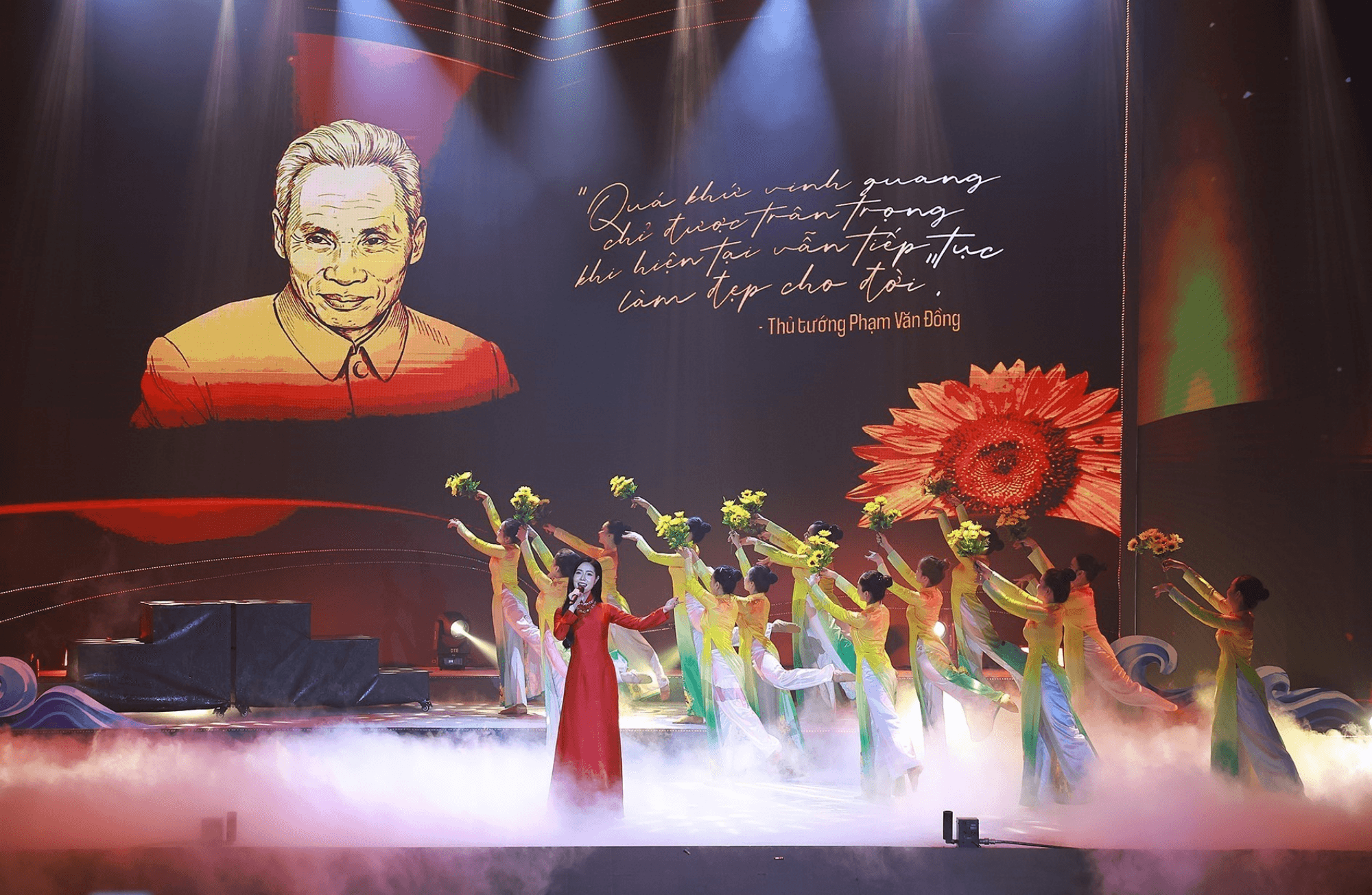 chuong-trinh-nghe-thuat-chinh-luan-17722936749861146312702.png