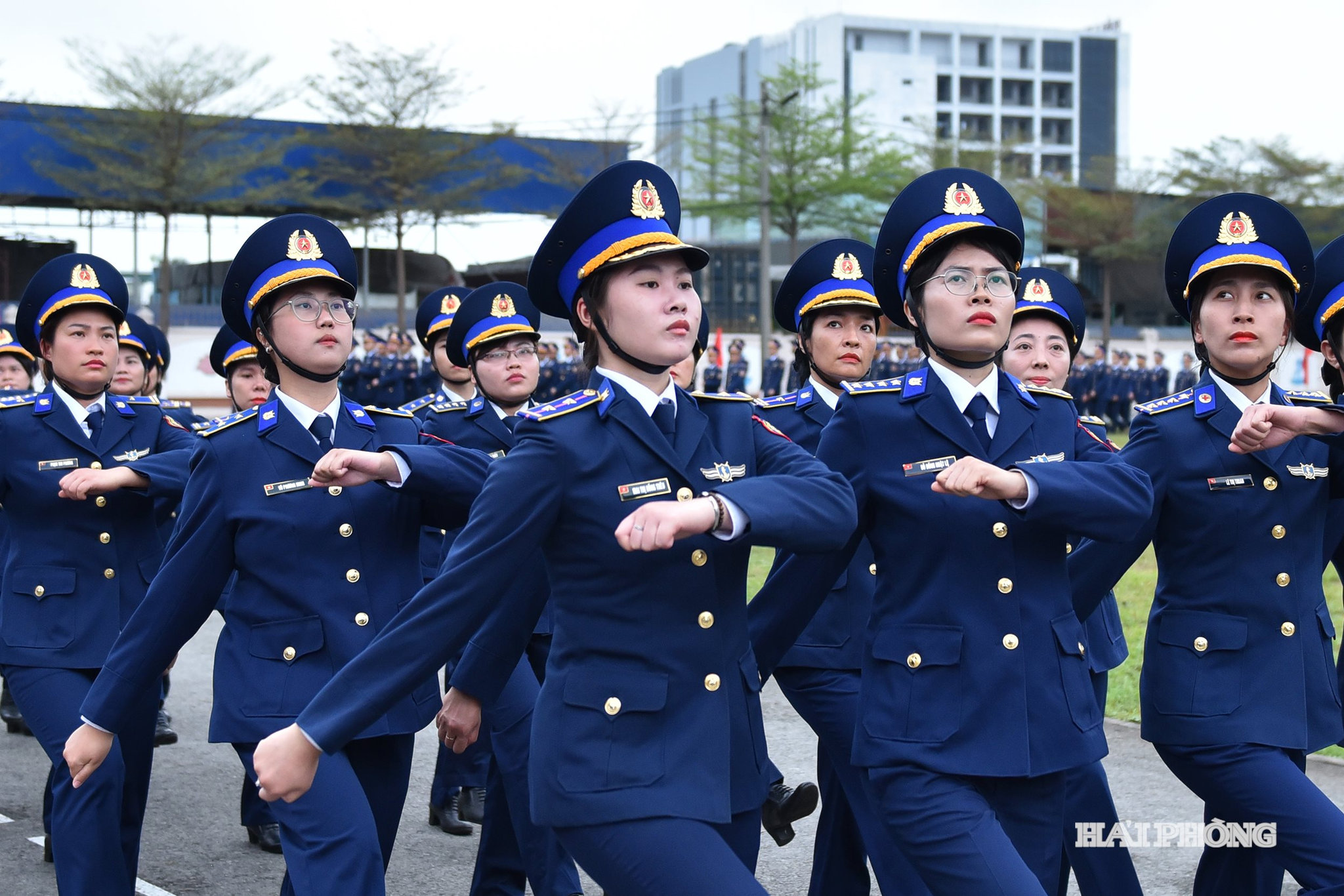 csb ra quan huan luyen8